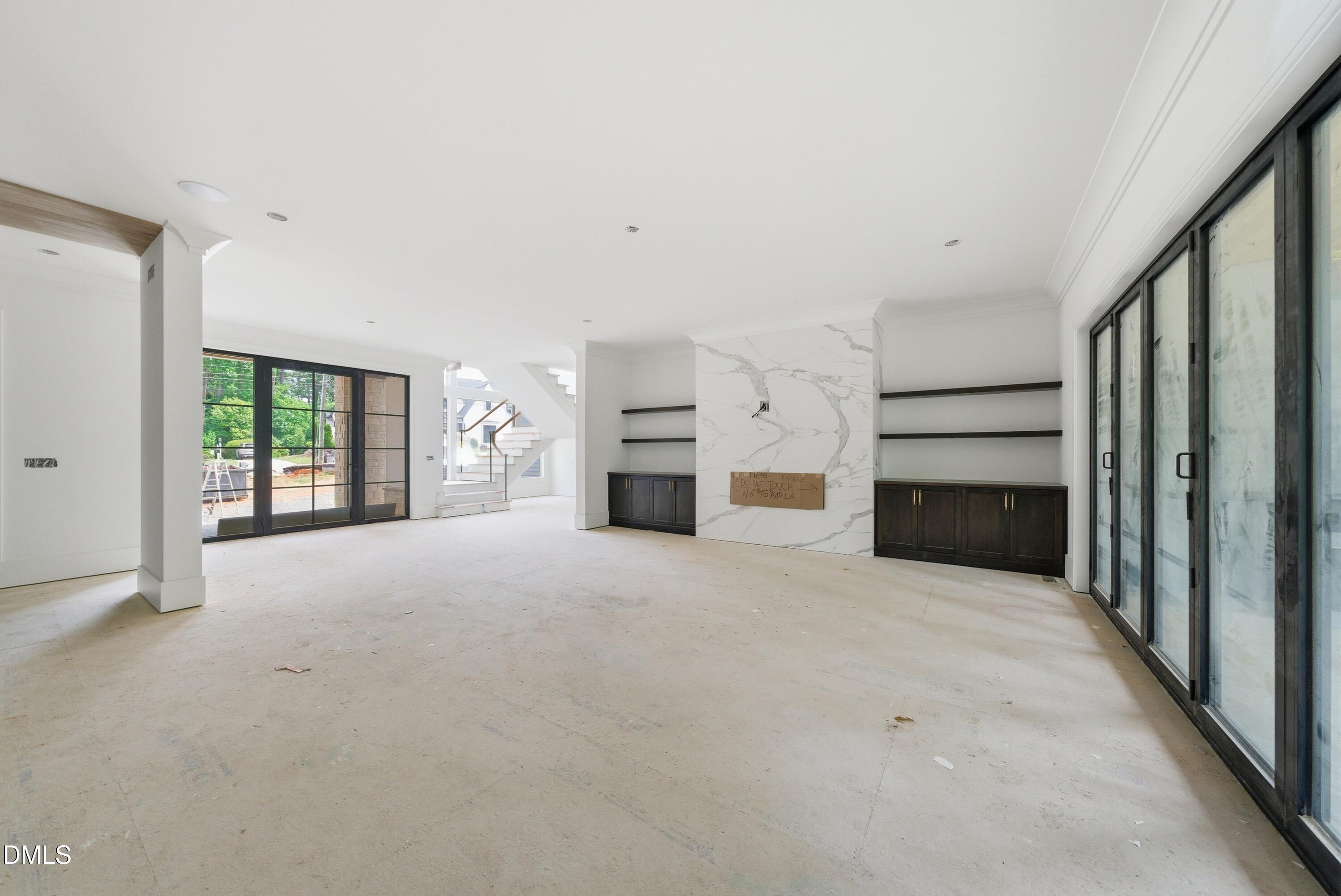 4907 Yadkin Drive