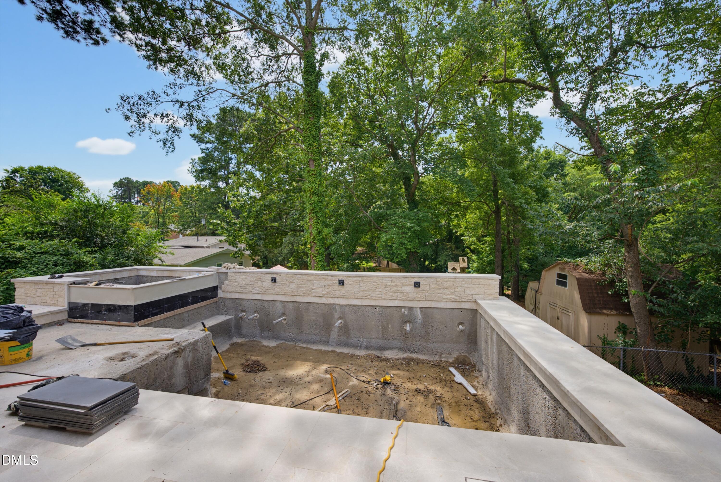 4907 Yadkin Drive