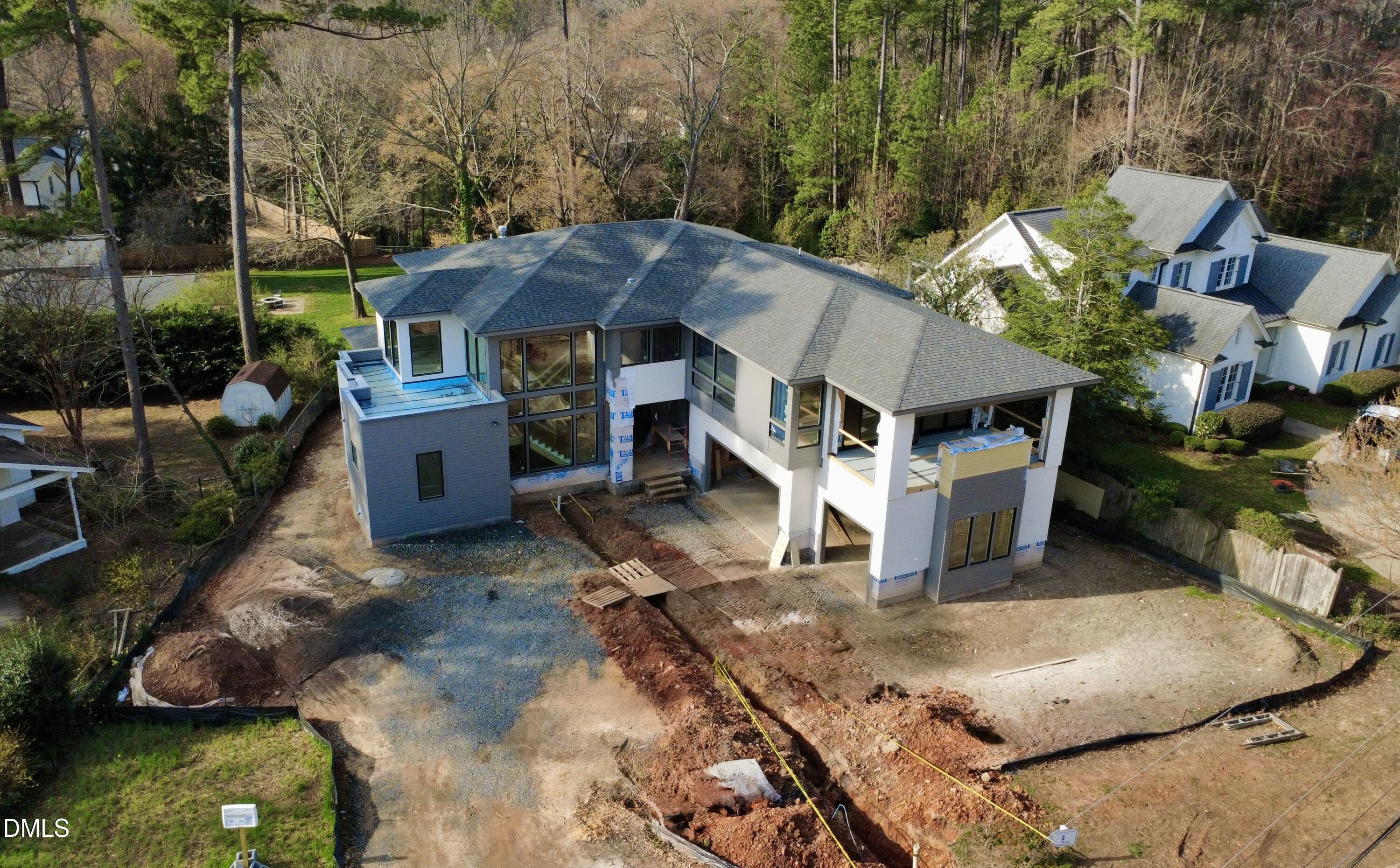 4907 Yadkin Drive