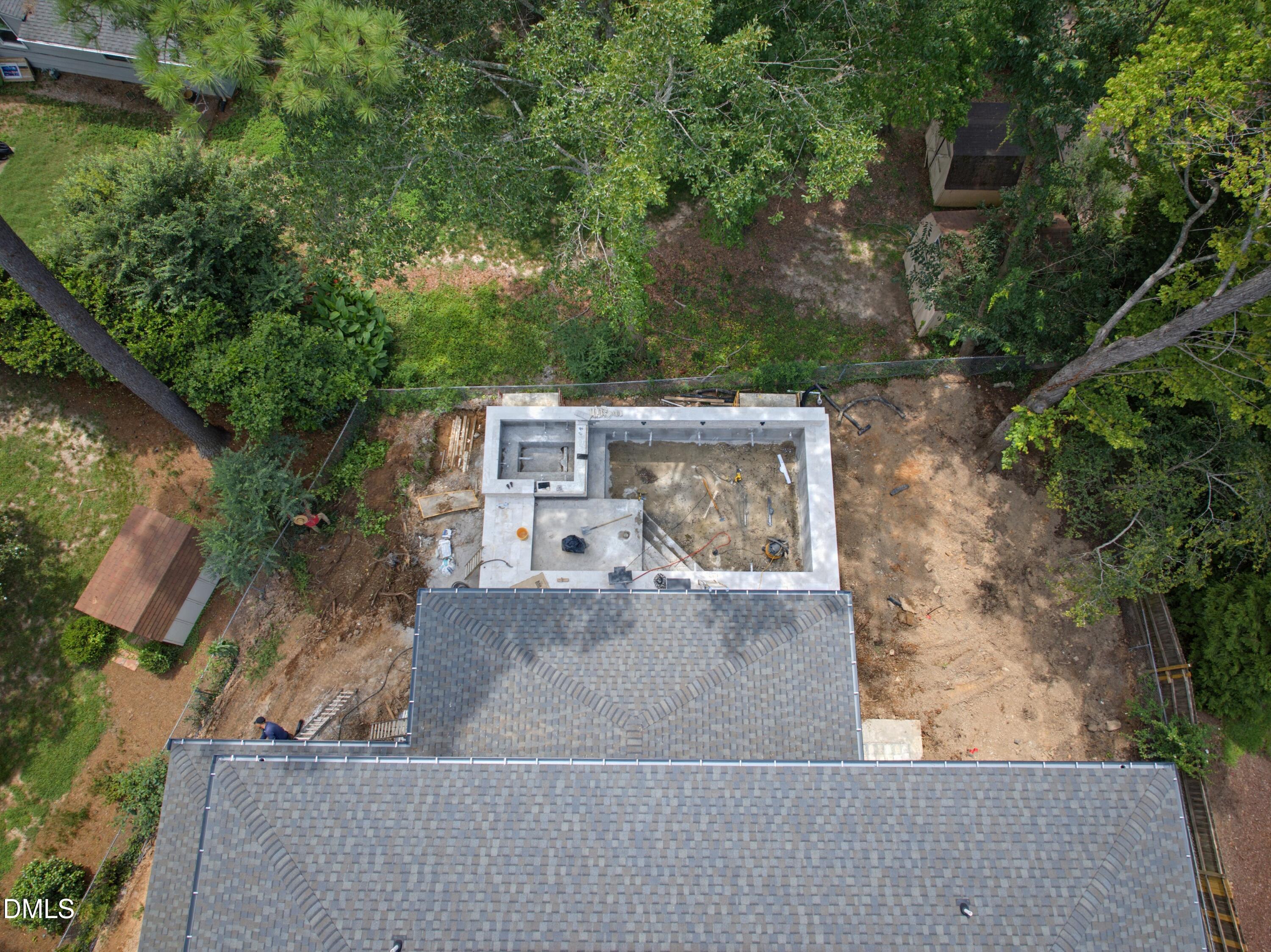 4907 Yadkin Drive