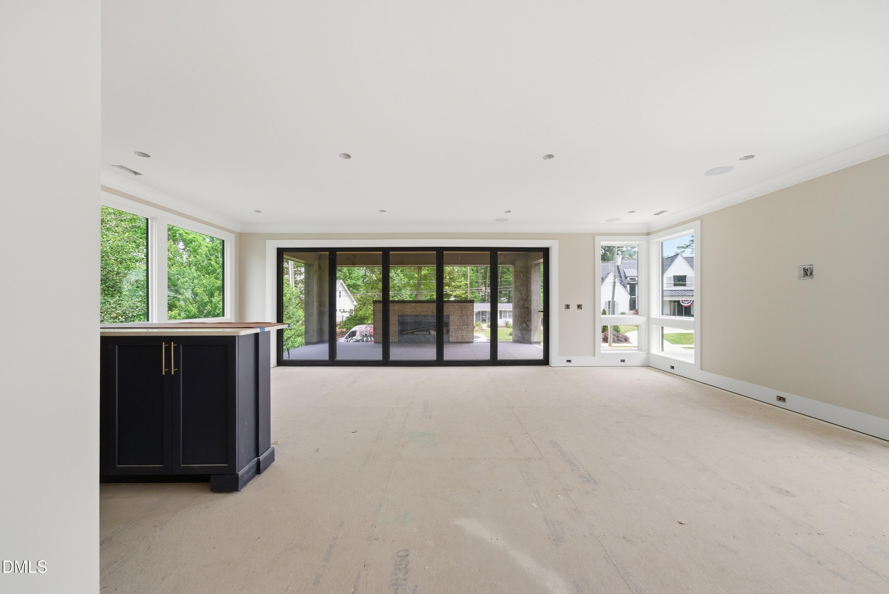 4907 Yadkin Drive