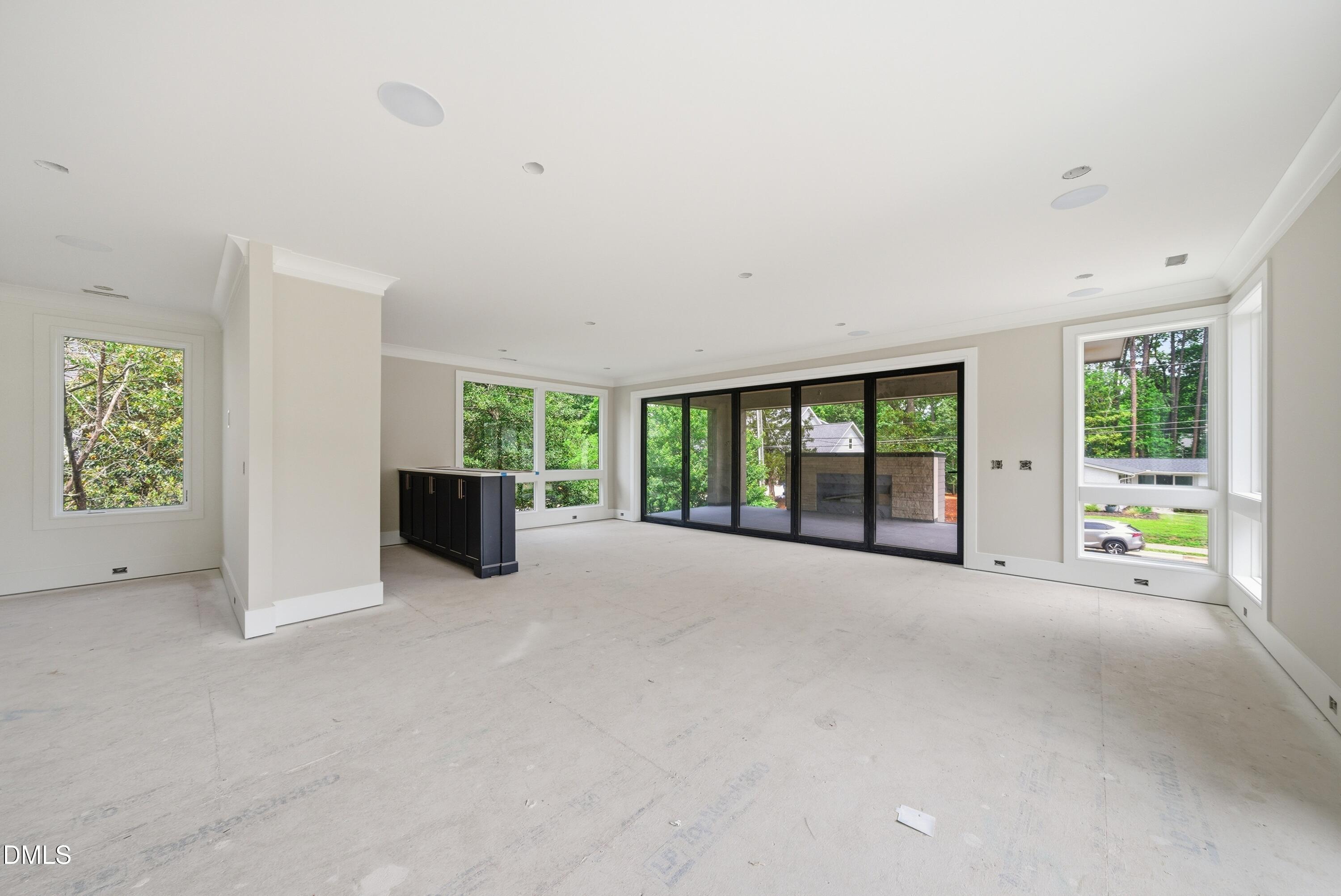 4907 Yadkin Drive