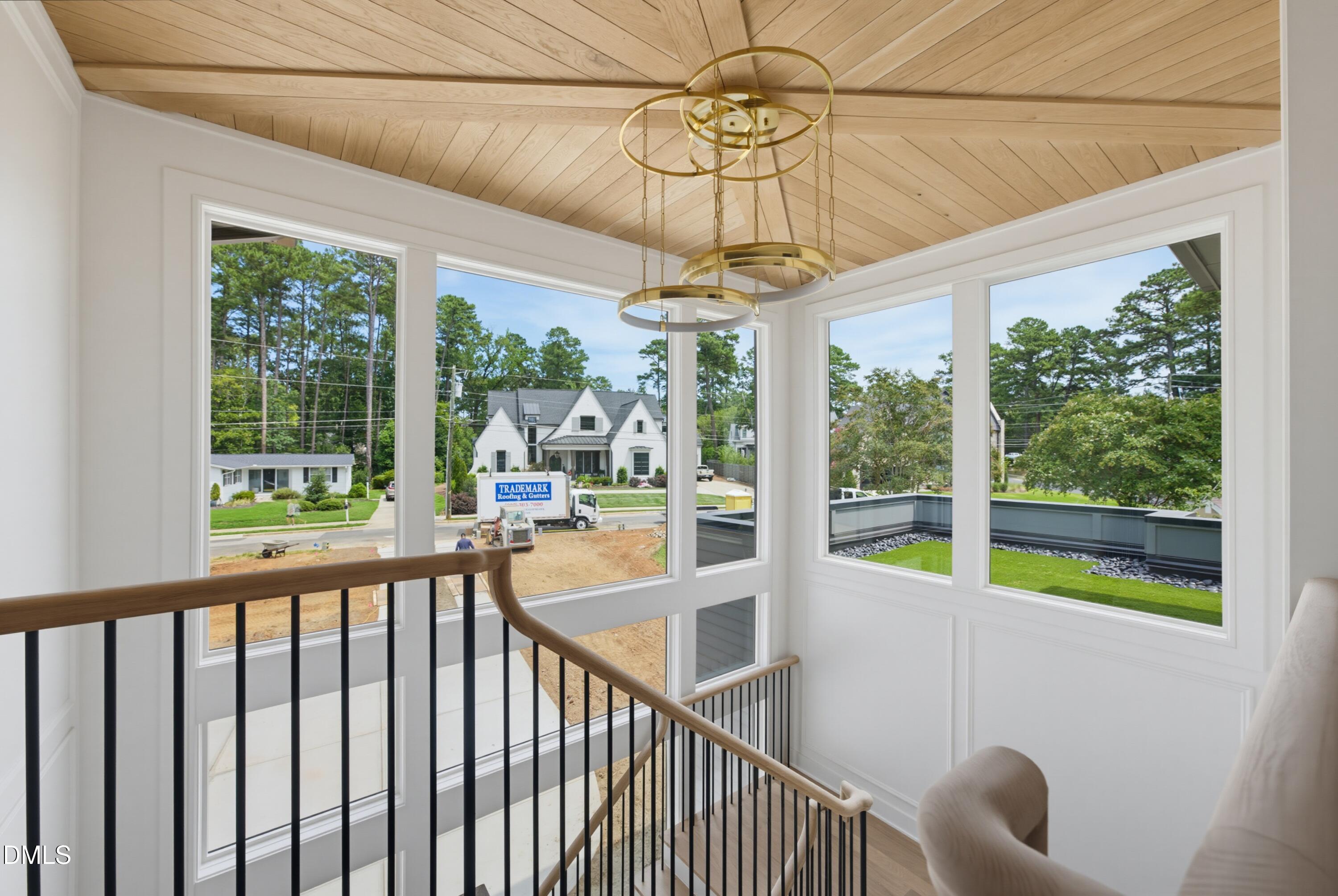 4907 Yadkin Drive