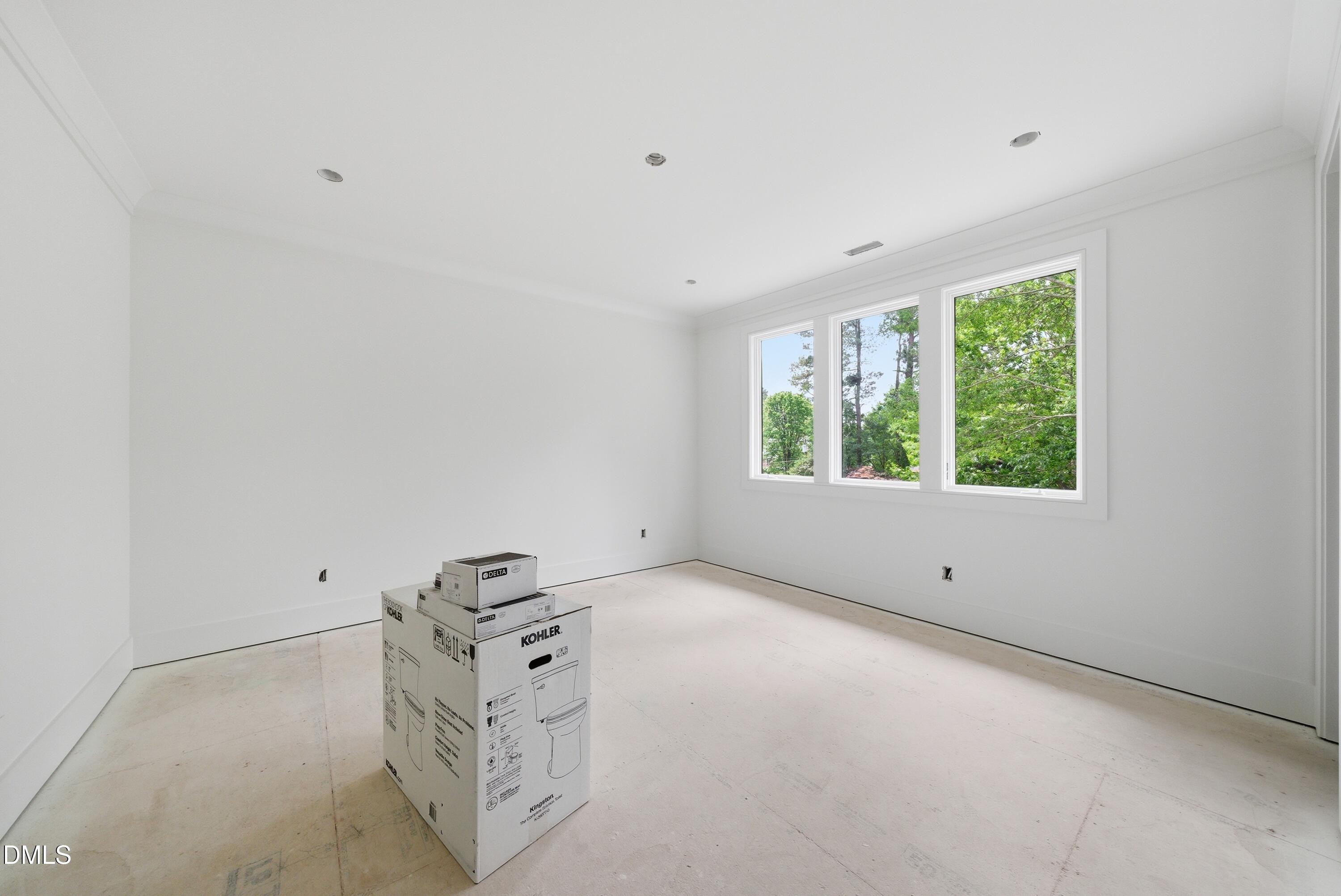 4907 Yadkin Drive