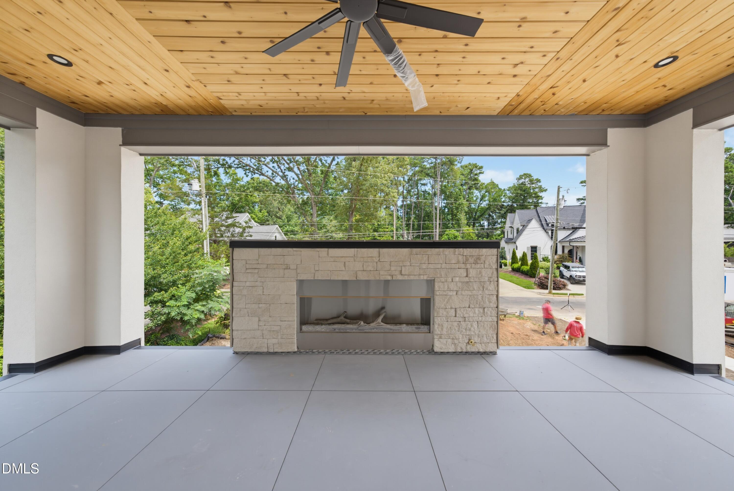 4907 Yadkin Drive