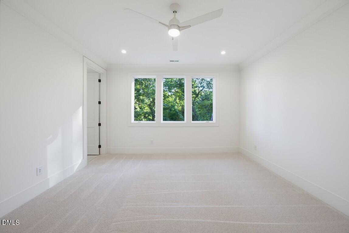 4907 Yadkin Drive