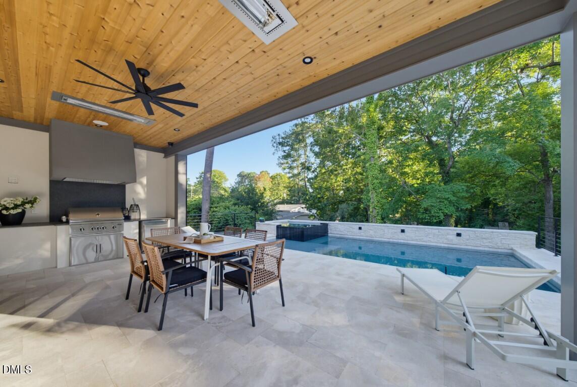 4907 Yadkin Drive