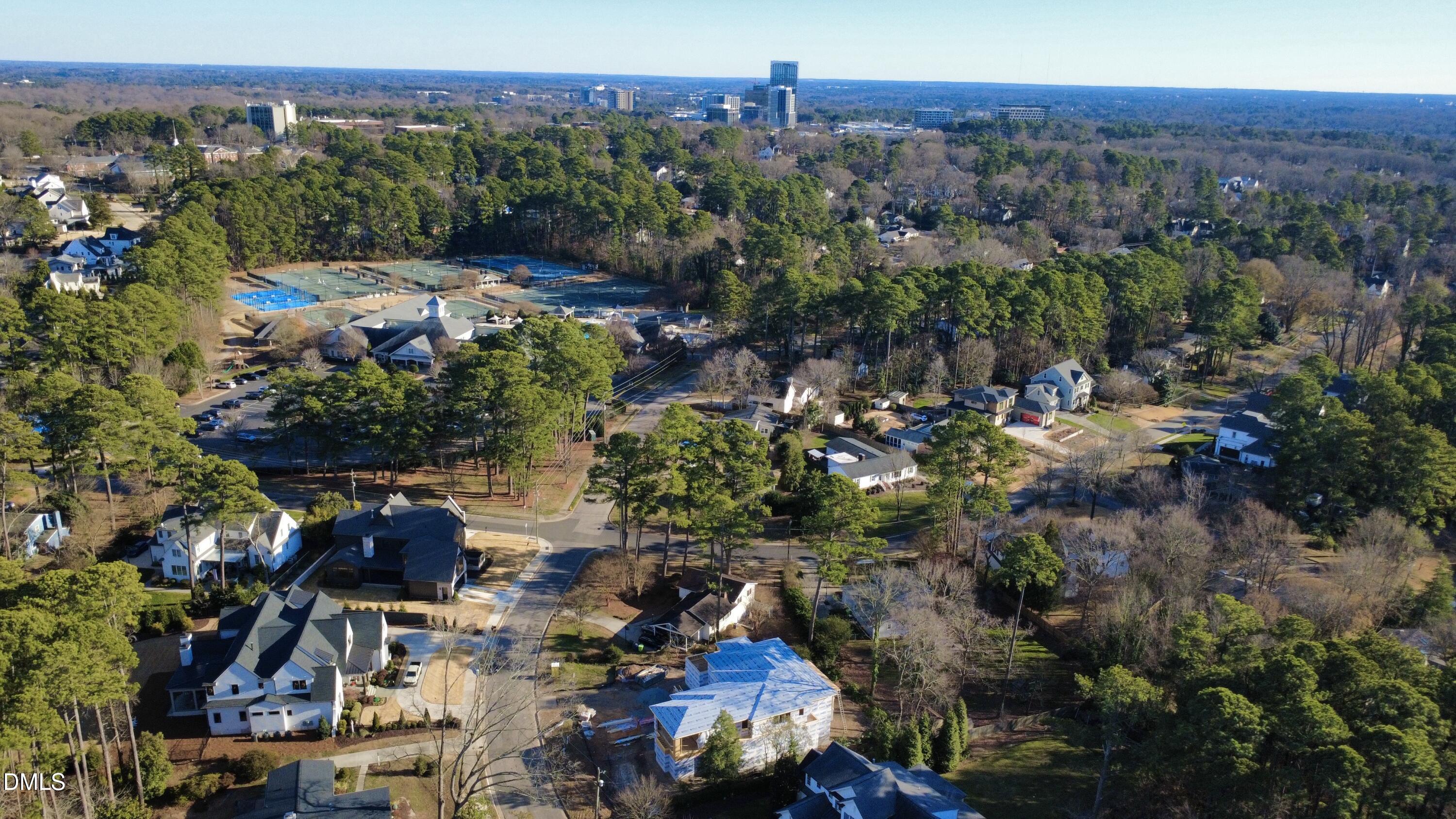 4907 Yadkin Drive
