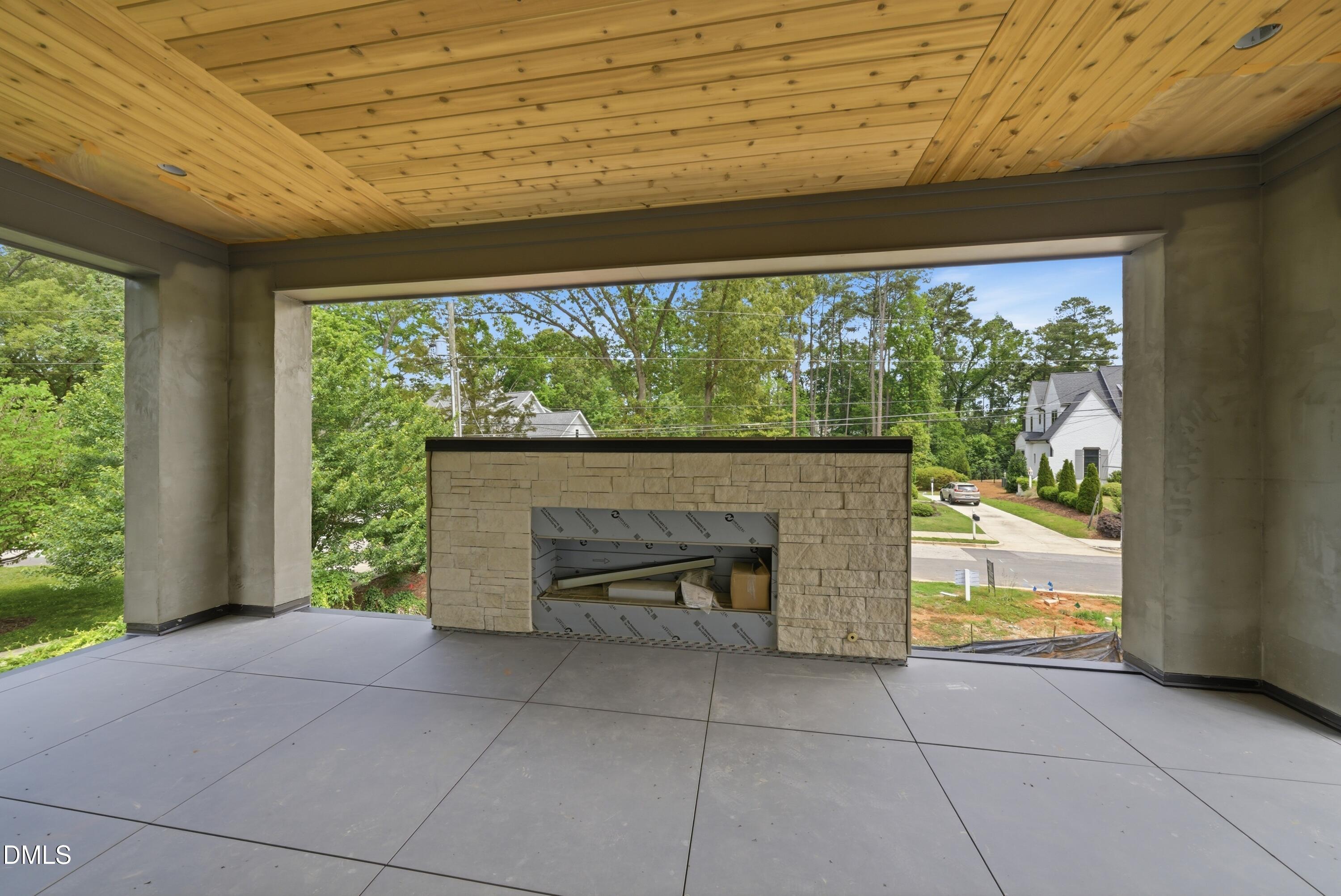 4907 Yadkin Drive