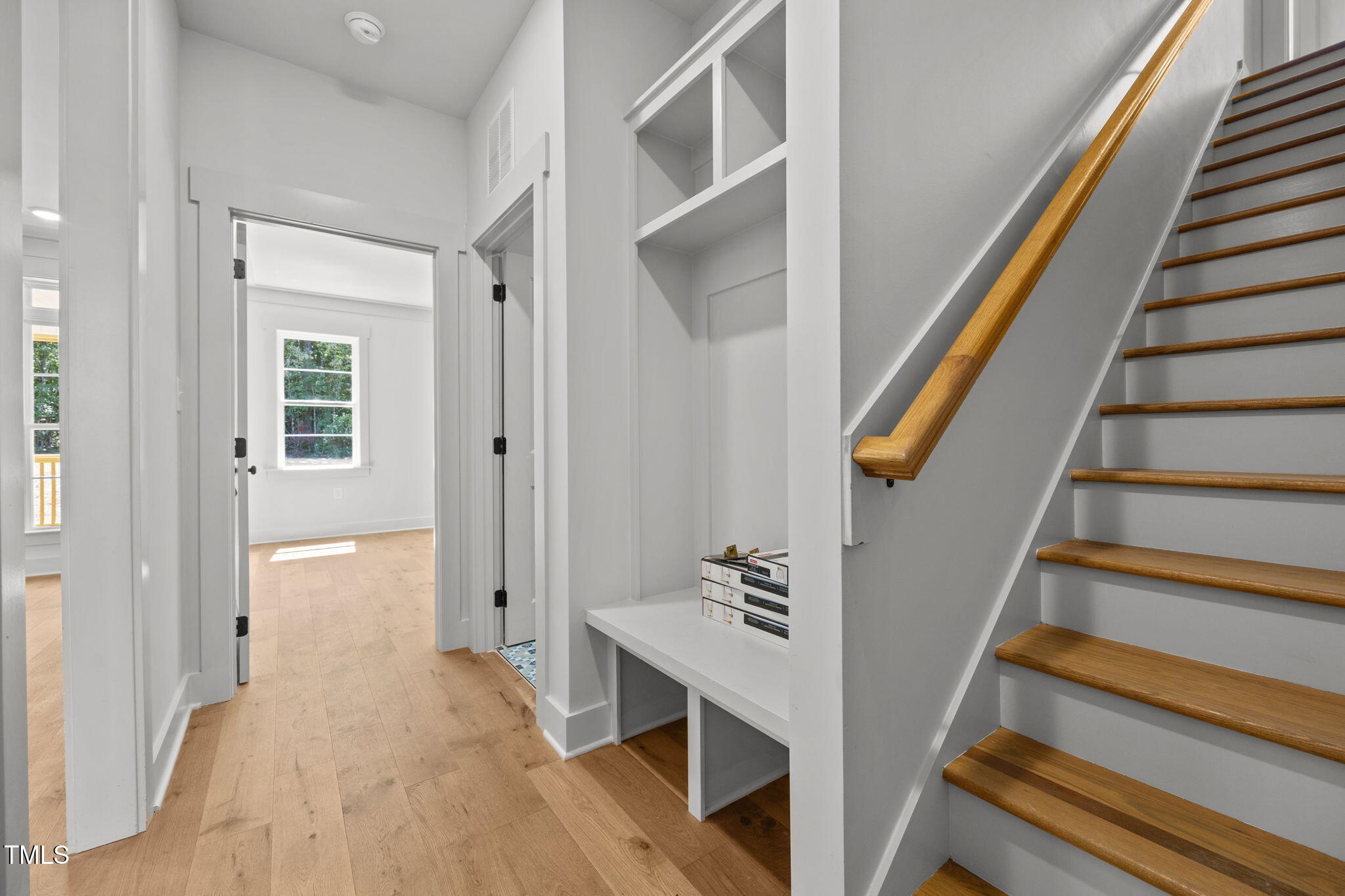 30 Stream View Way