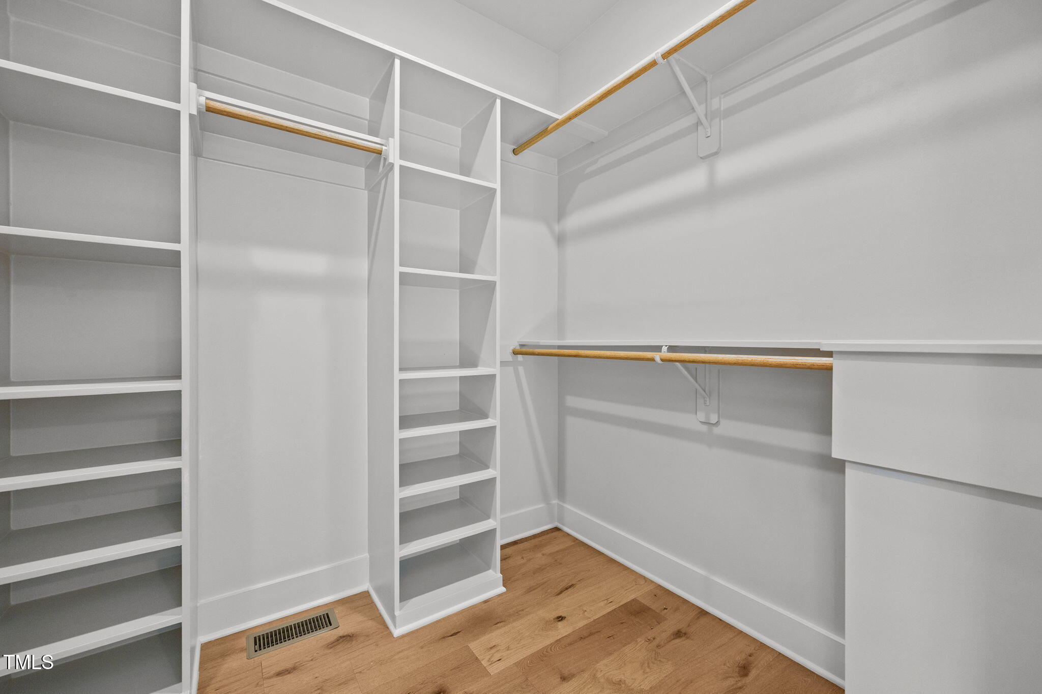 30 Stream View Way