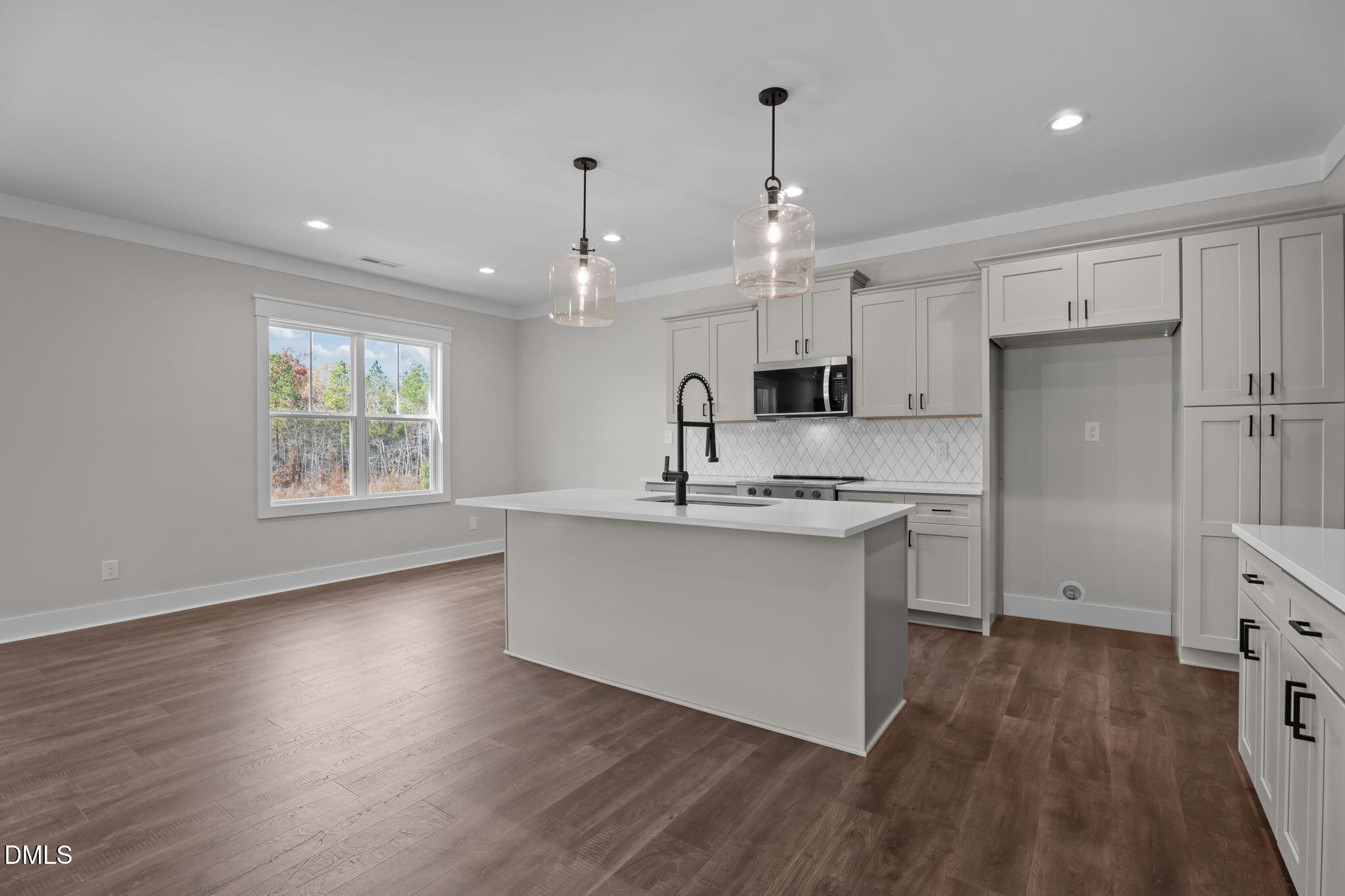 65 Livingston Lane