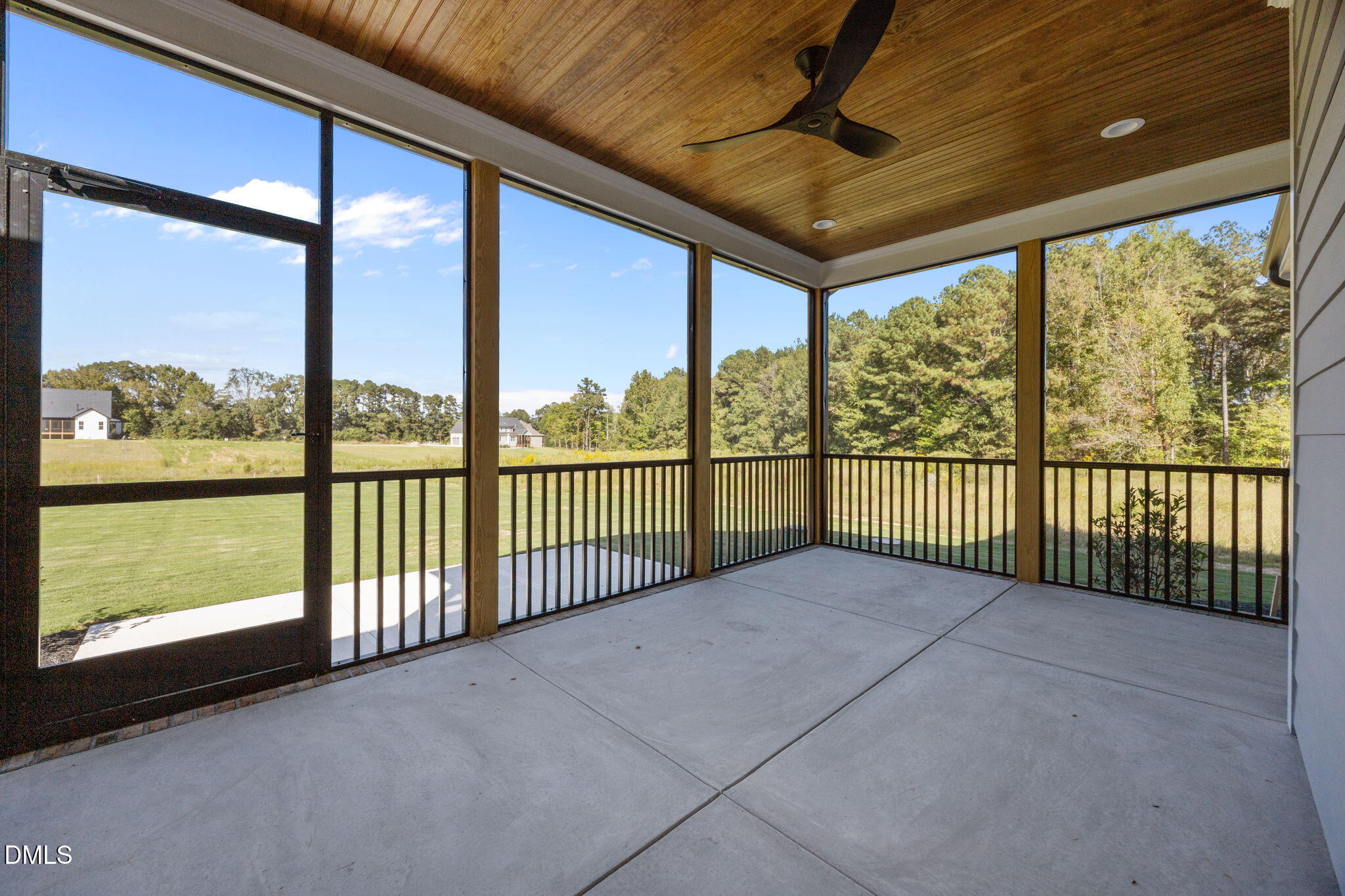 75 Broadleaf Lane
