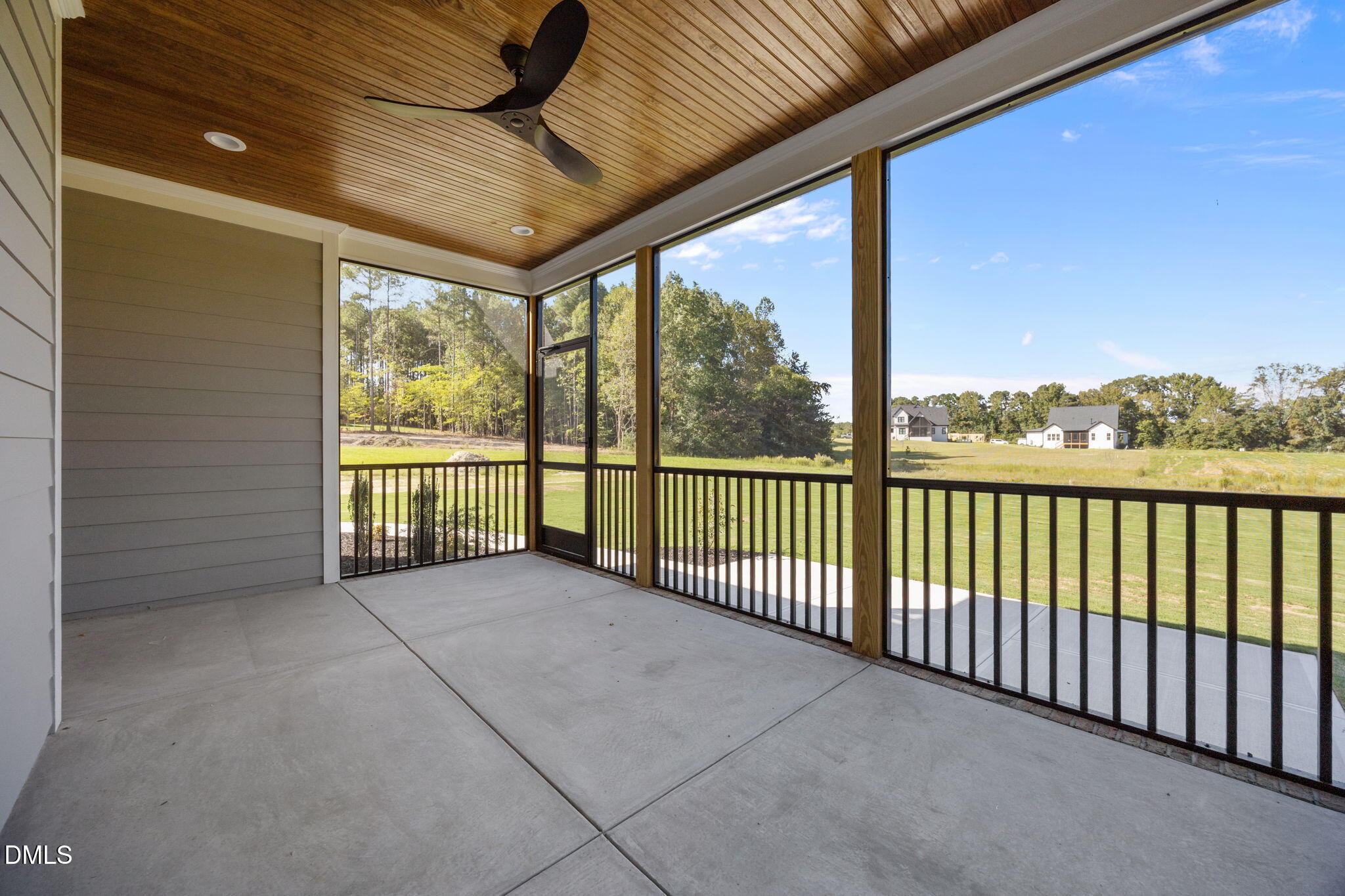 75 Broadleaf Lane