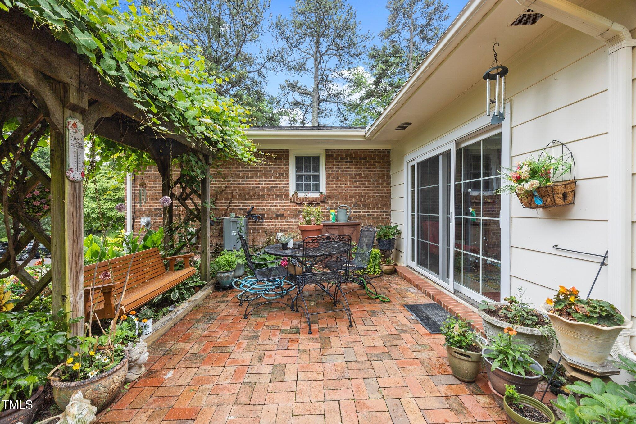 1605 Beechwood Drive