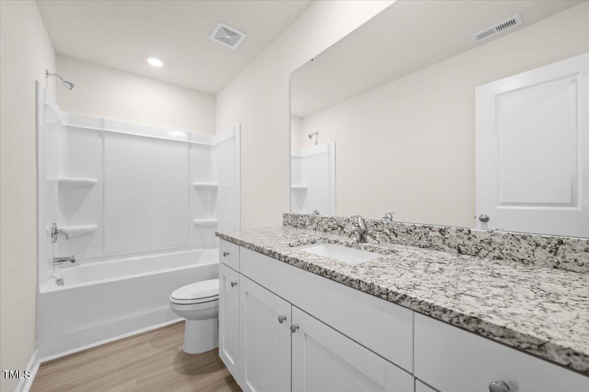 2114 Willow Glen Drive