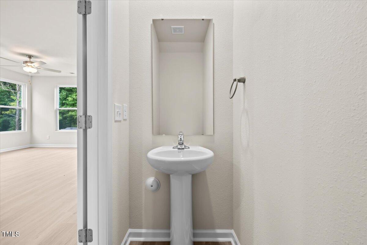 2114 Willow Glen Drive