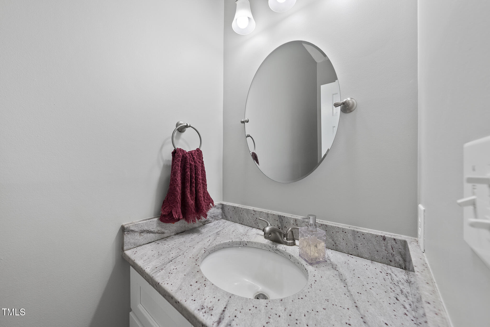 11913 Eagle Bluff Circle