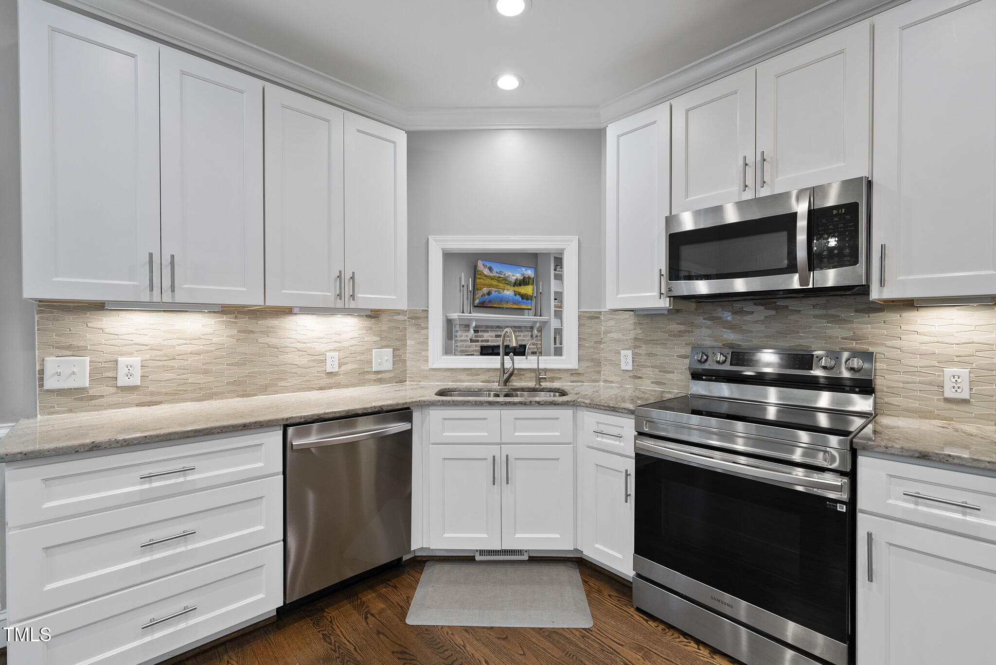 11913 Eagle Bluff Circle