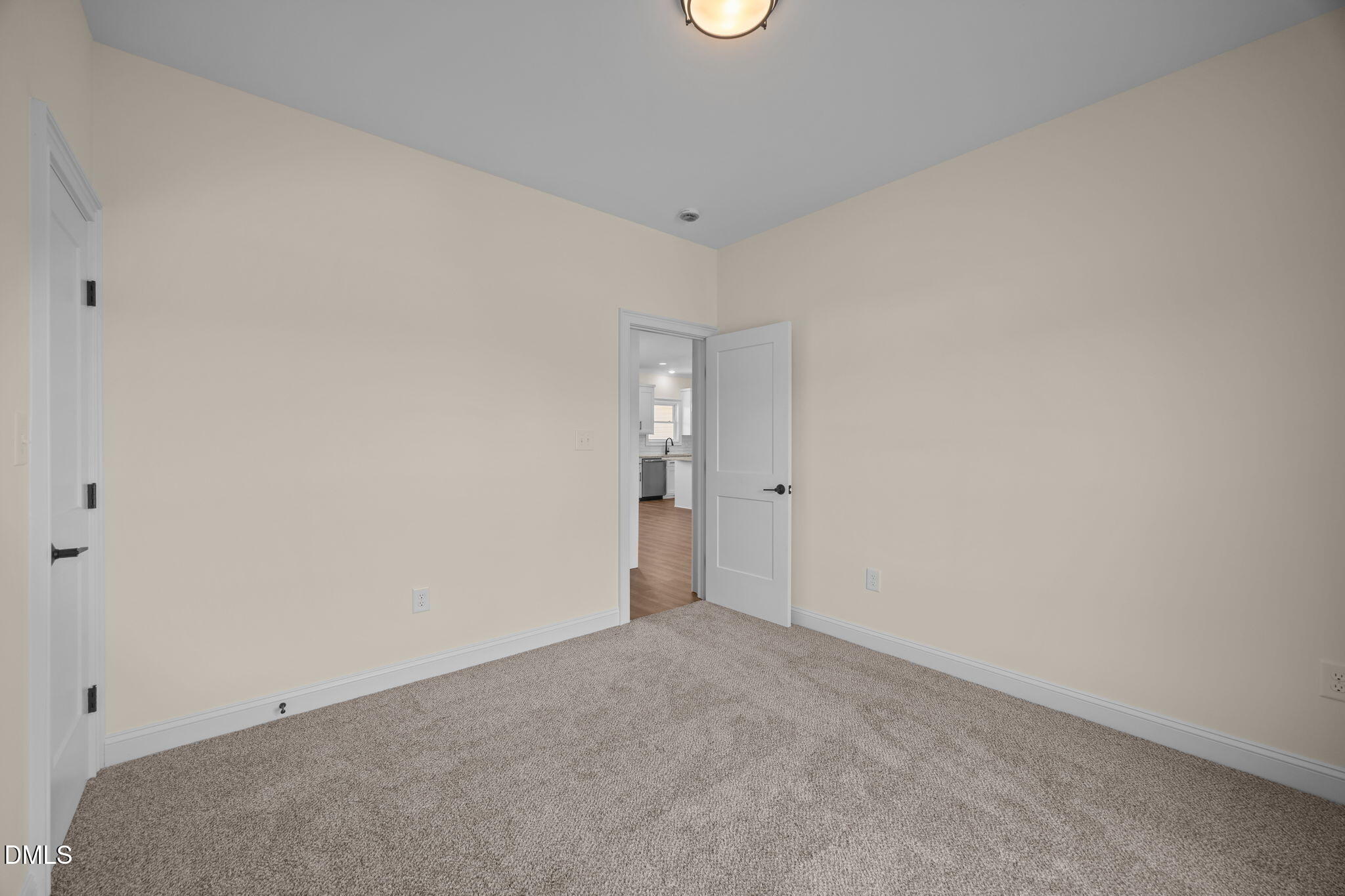 5547 Martys Court