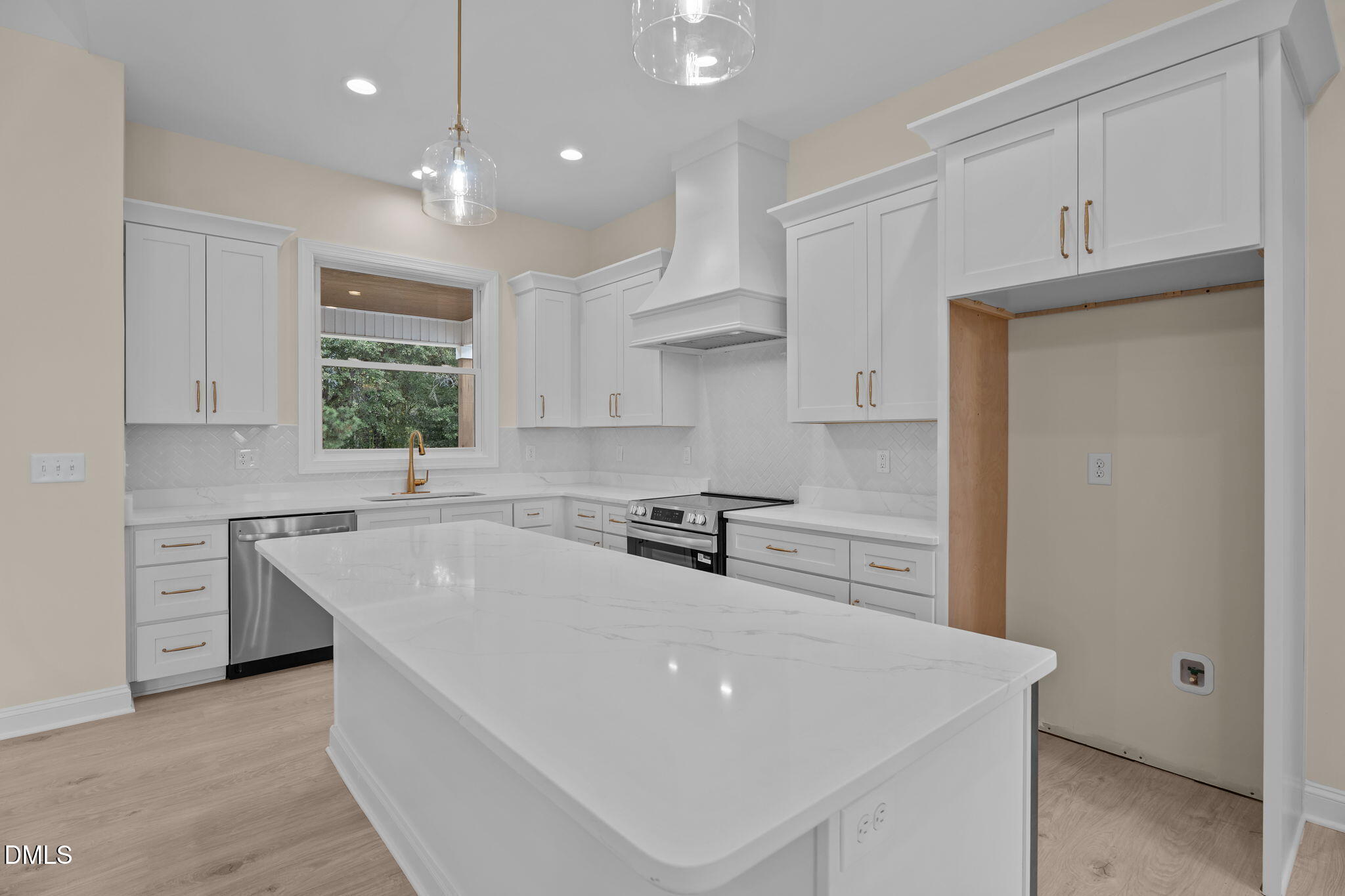 5506 Martys Court