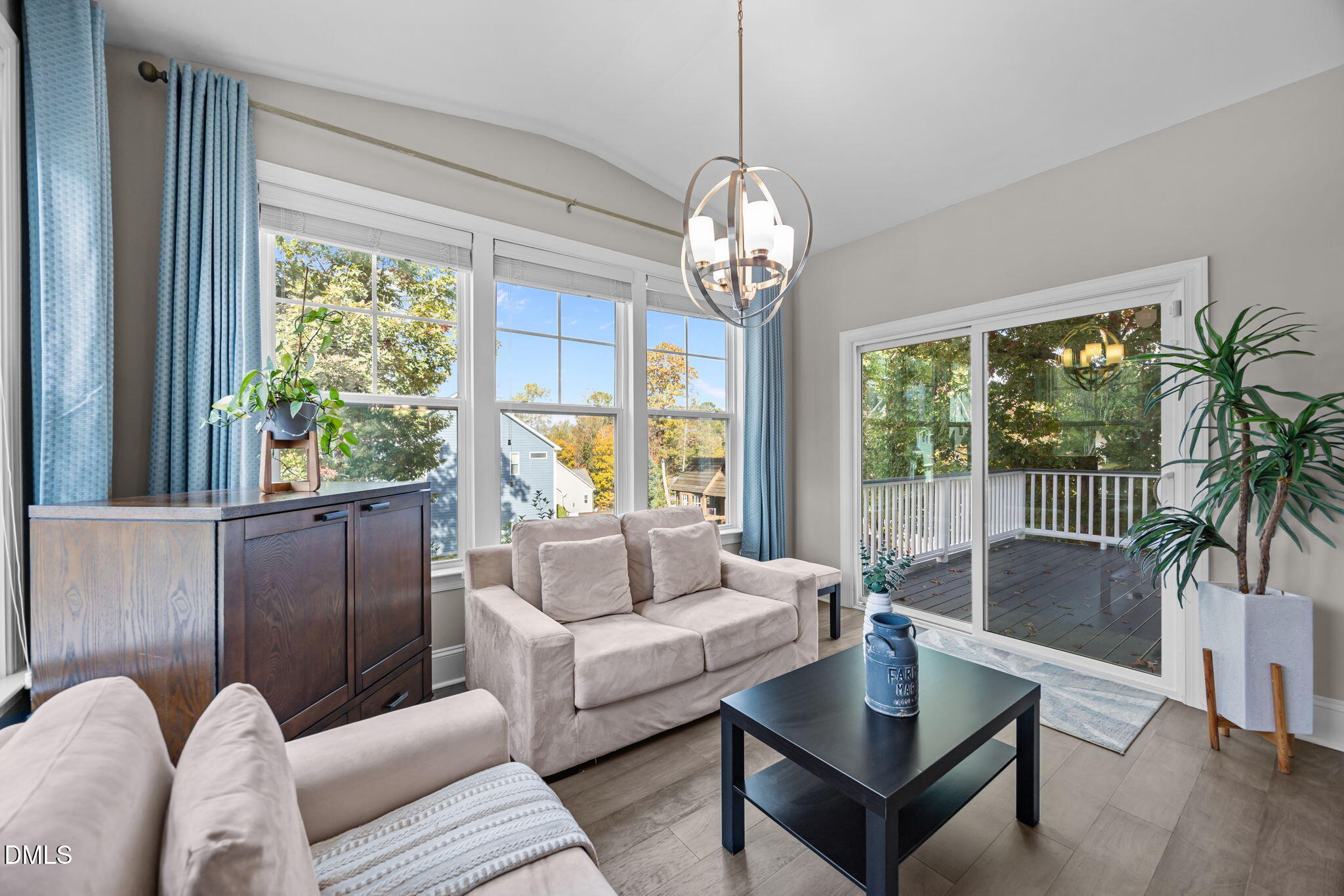 1001 Kennison Court
