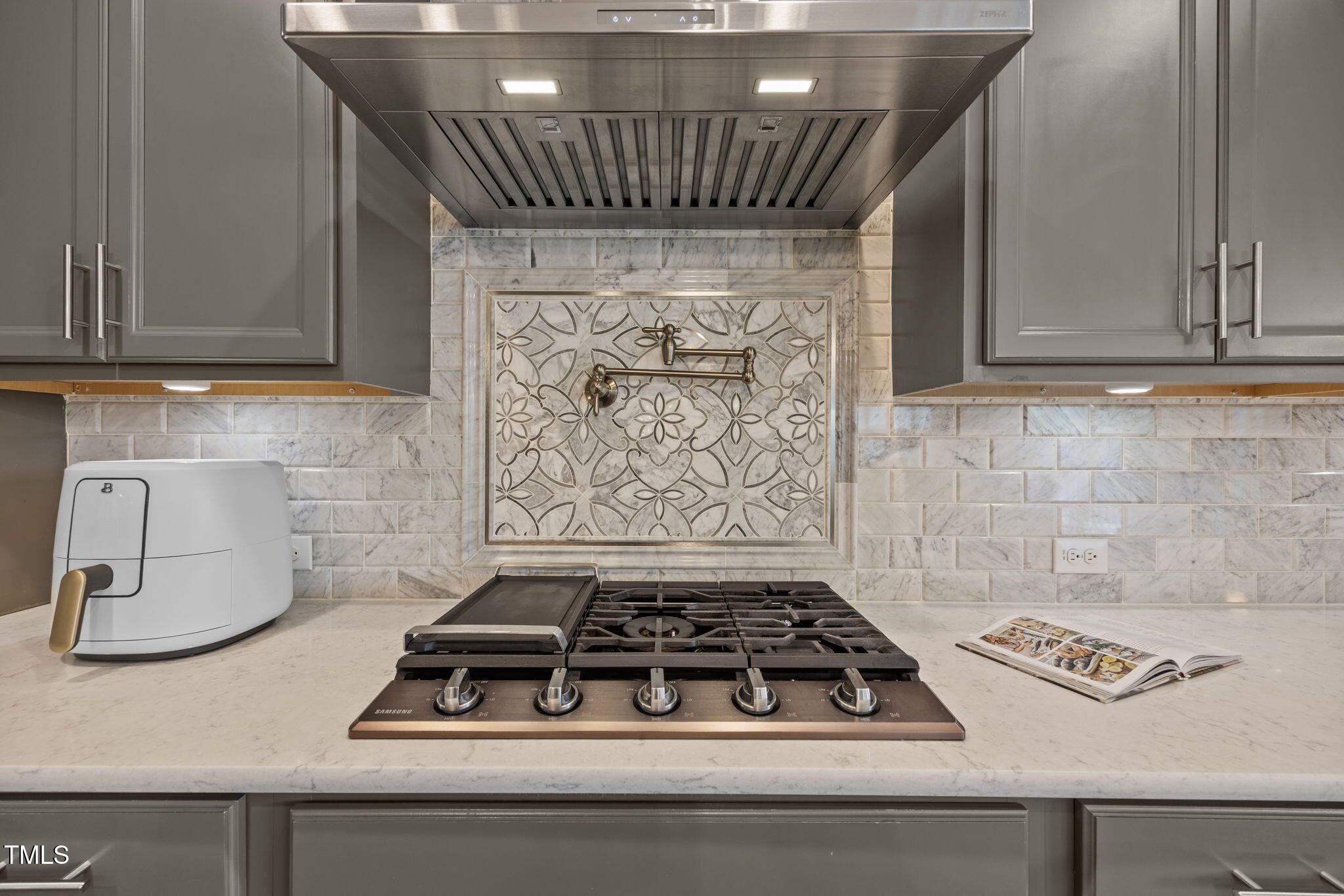 1001 Kennison Court