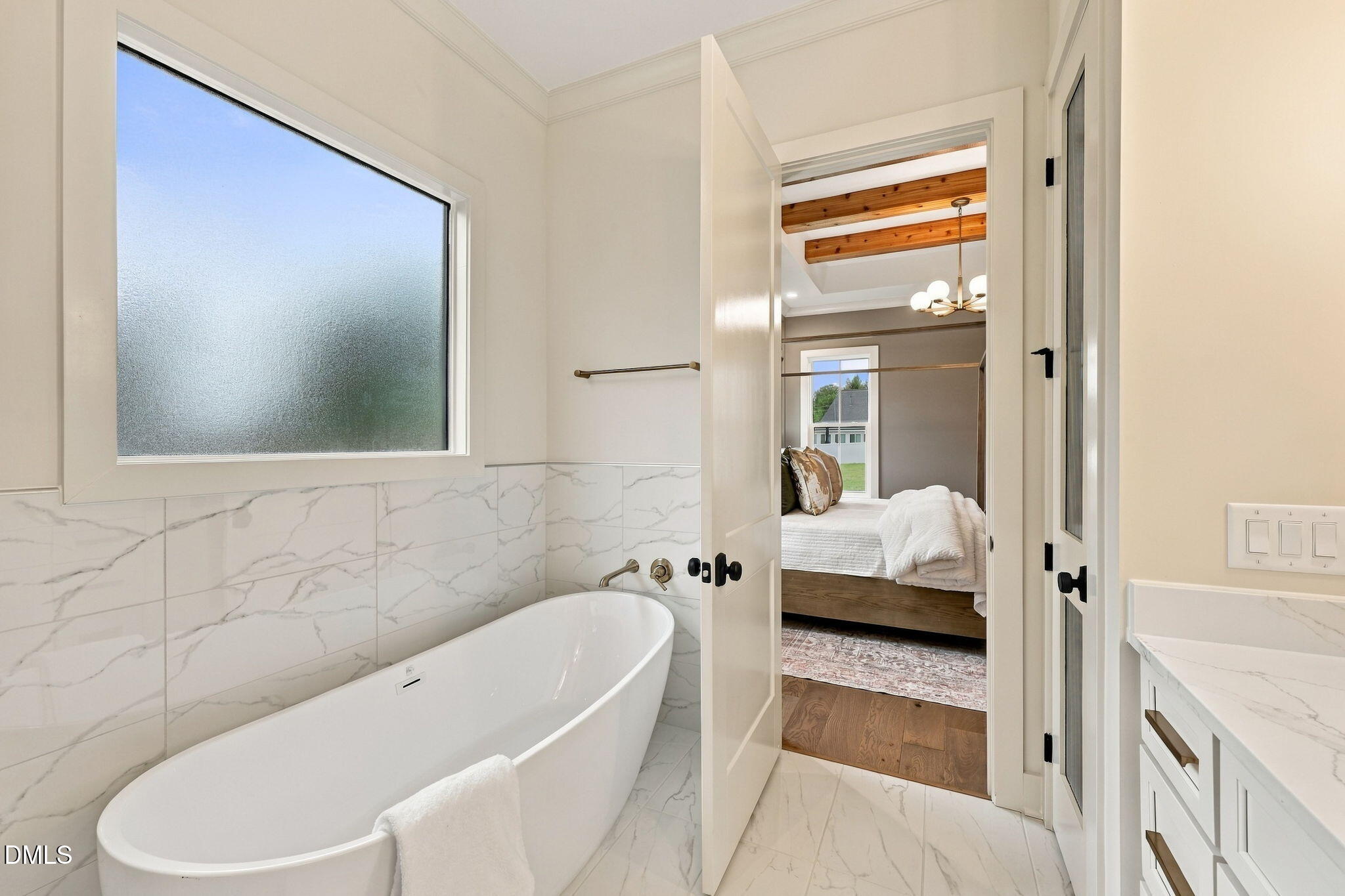 1121 Dovefield Lane