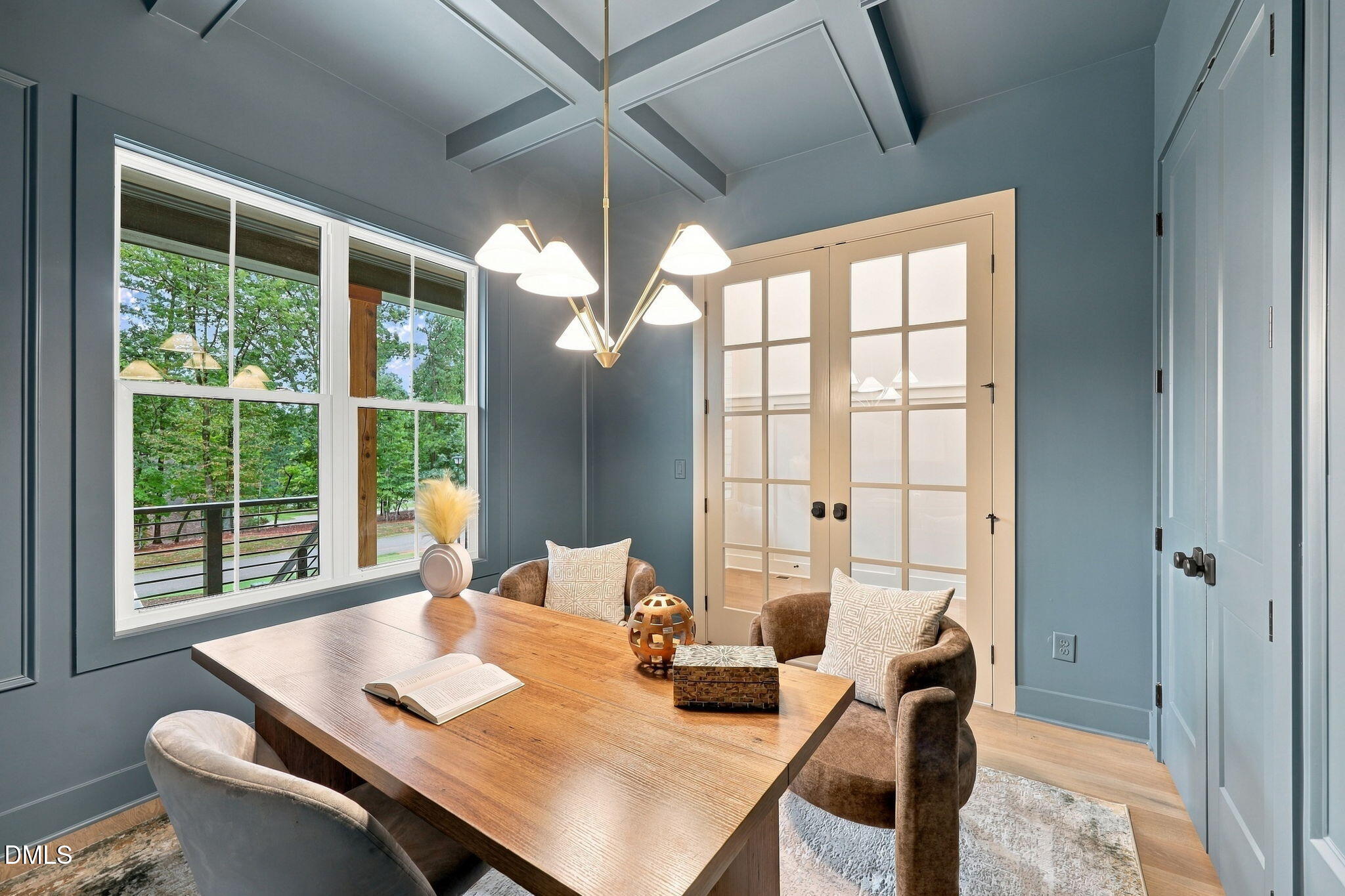 1121 Dovefield Lane