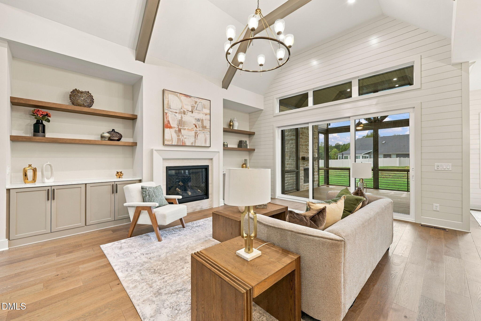 1121 Dovefield Lane