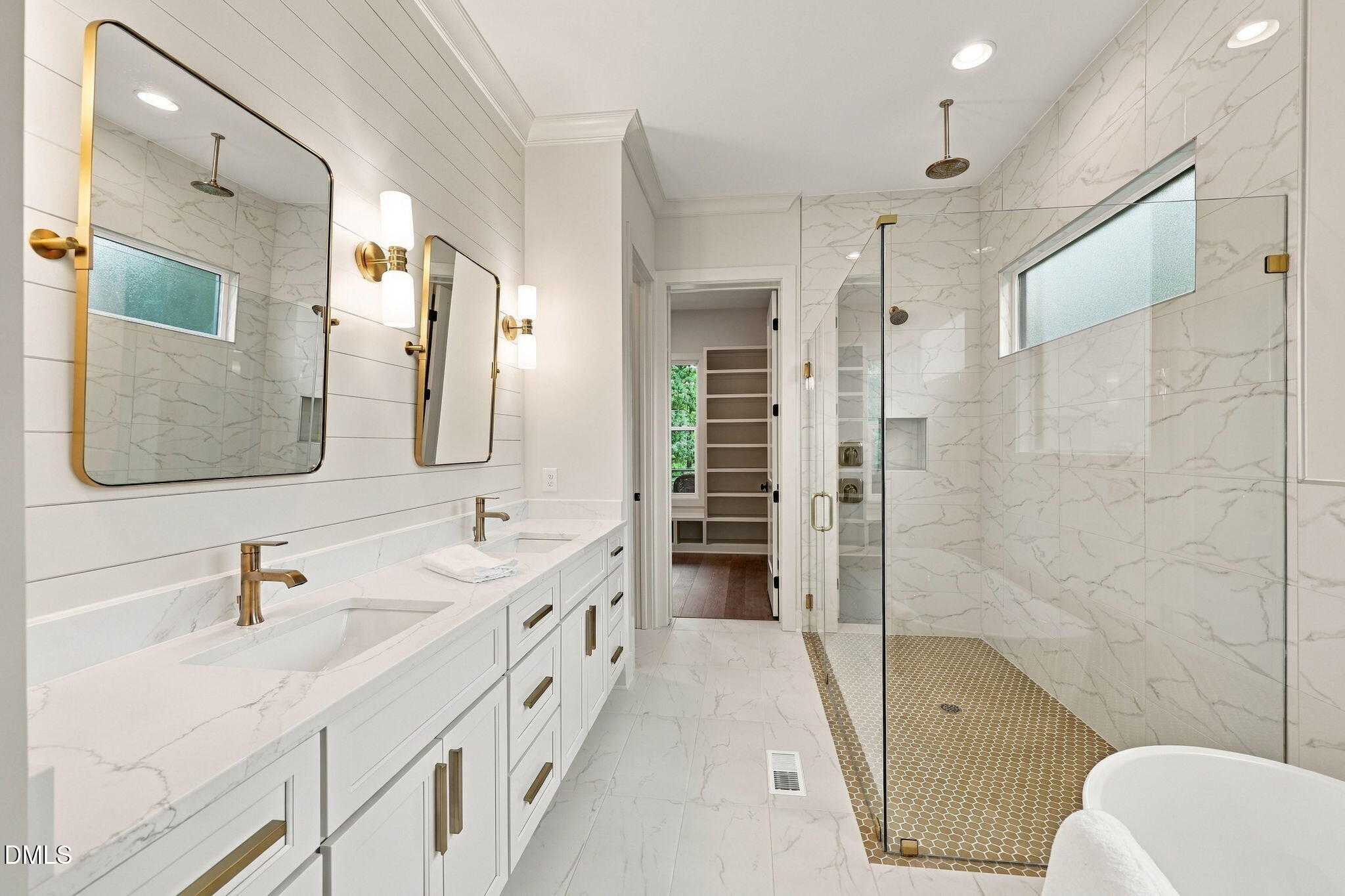 1121 Dovefield Lane