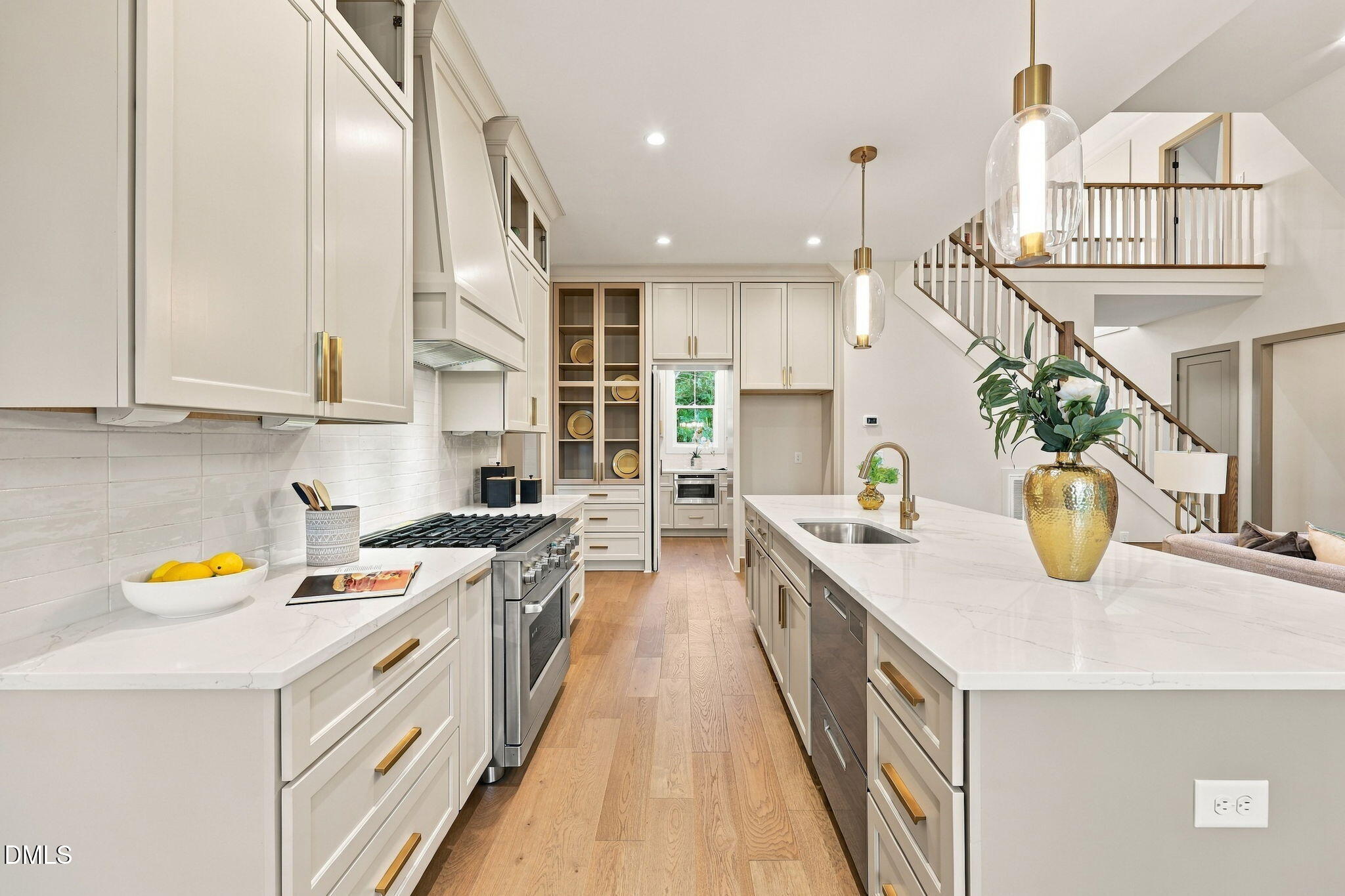 1121 Dovefield Lane