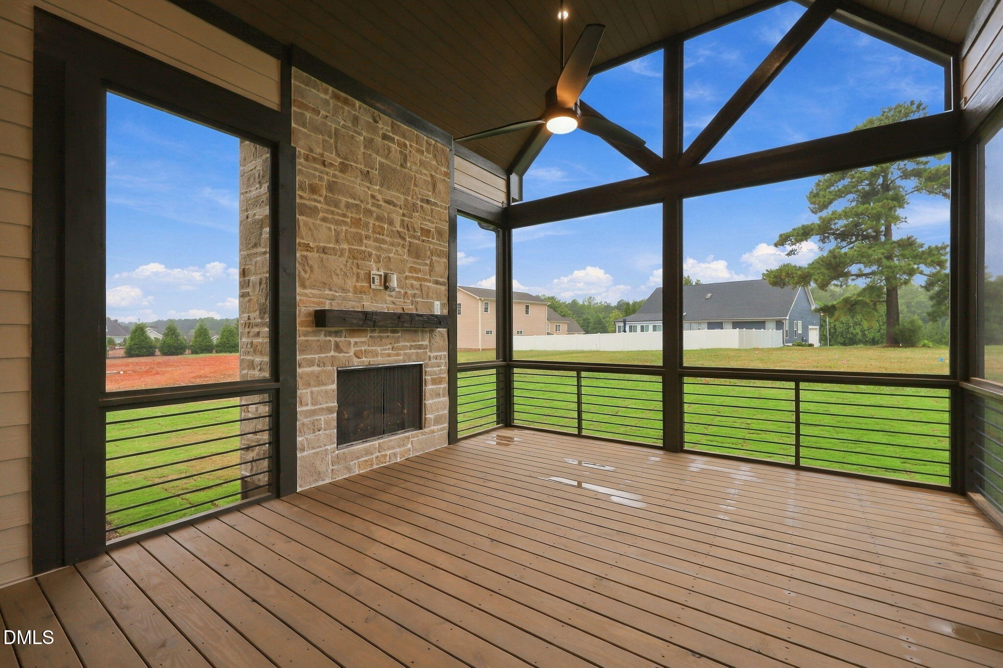 1121 Dovefield Lane