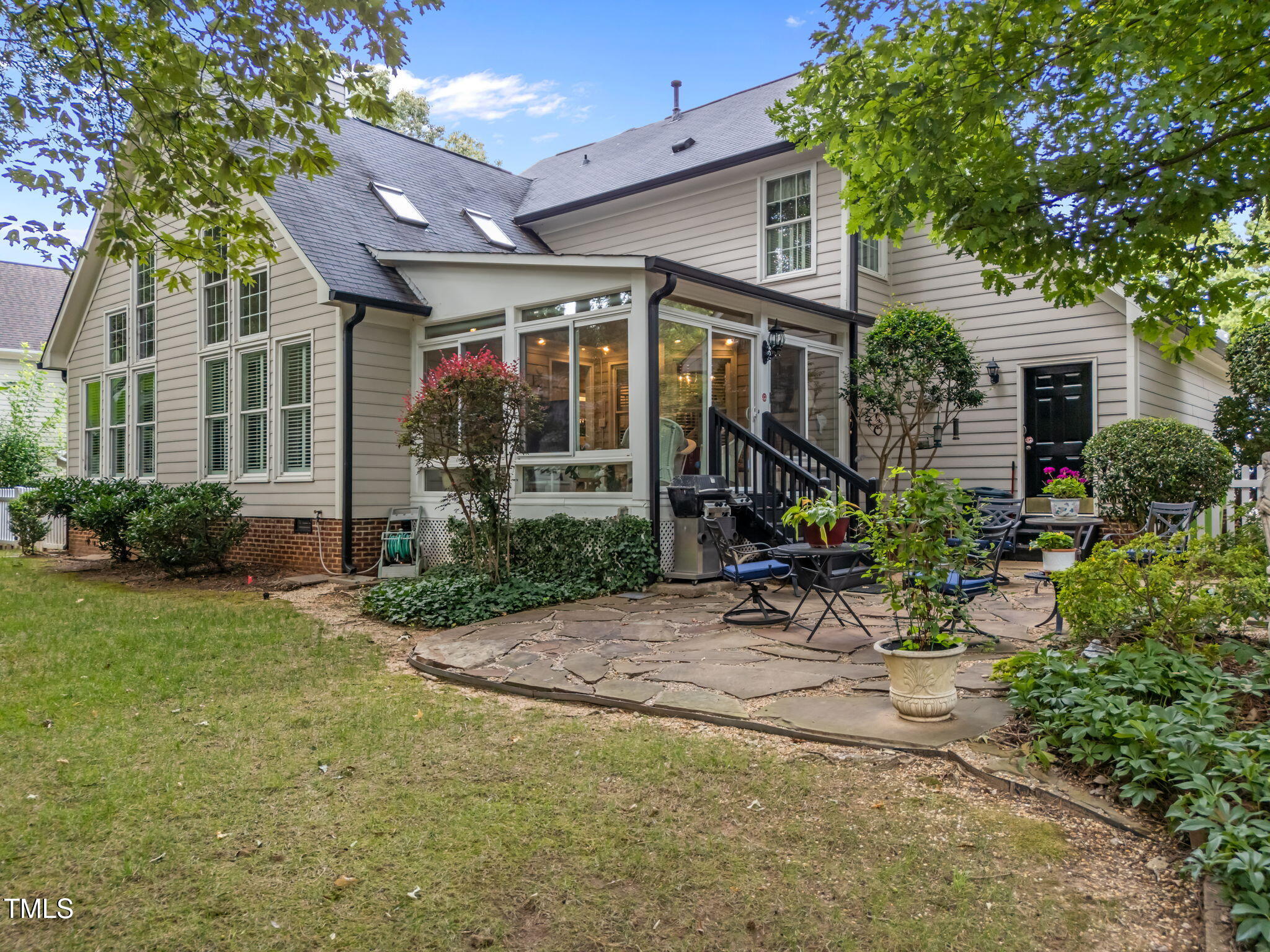 8516 Wheeling Drive
