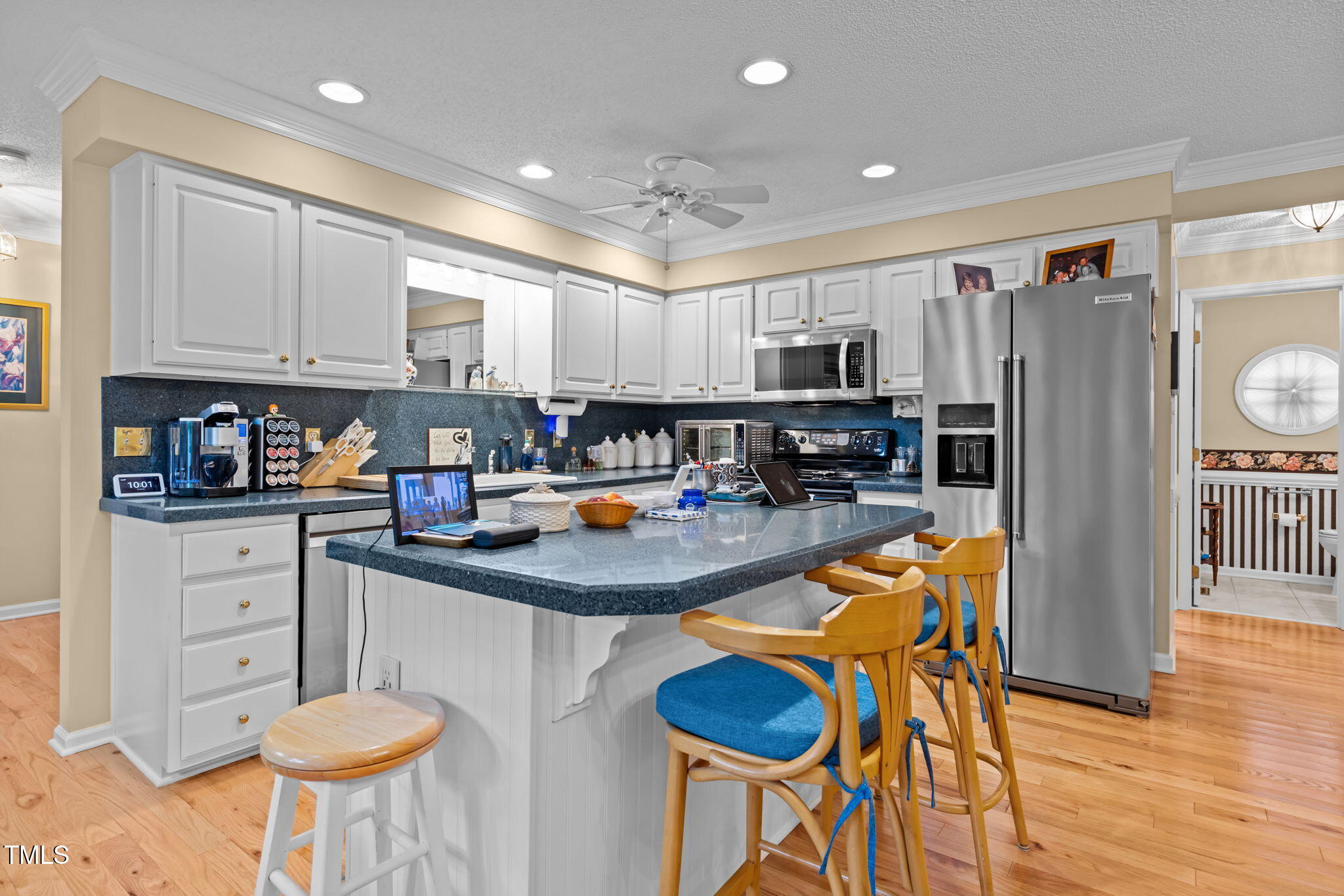 8516 Wheeling Drive