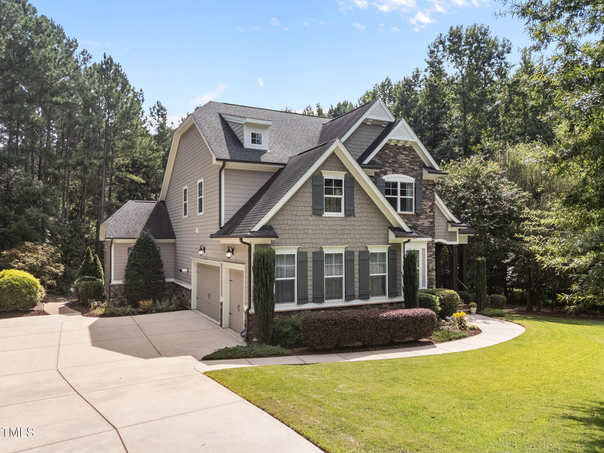 3208 Horsebarn Drive