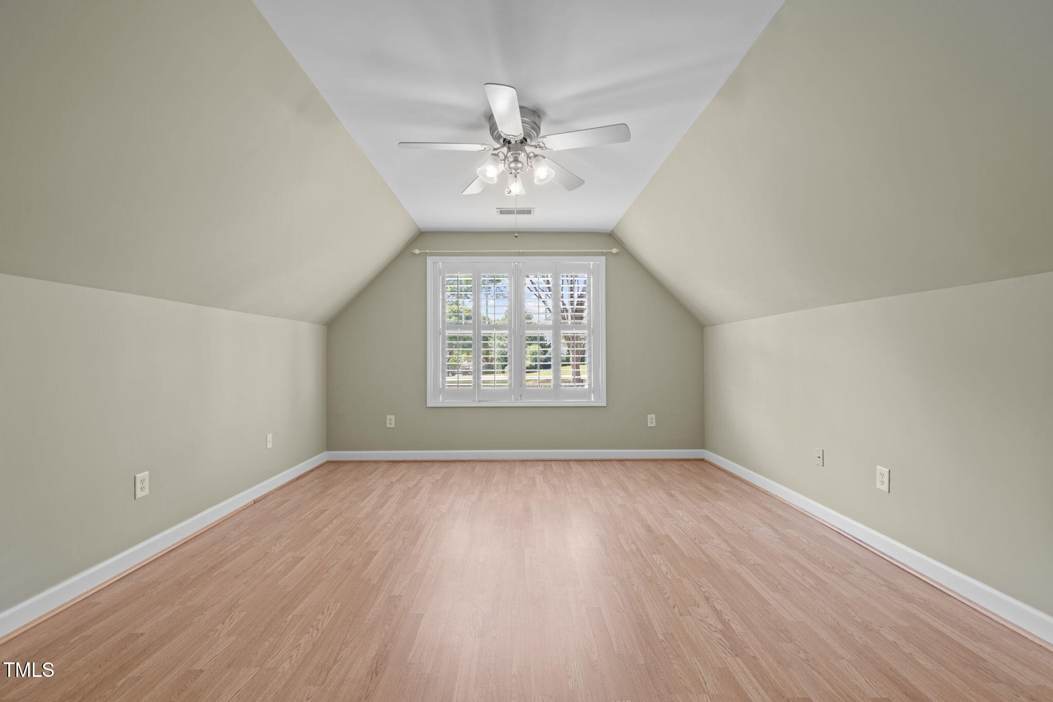 3114 Imperial Oaks Drive