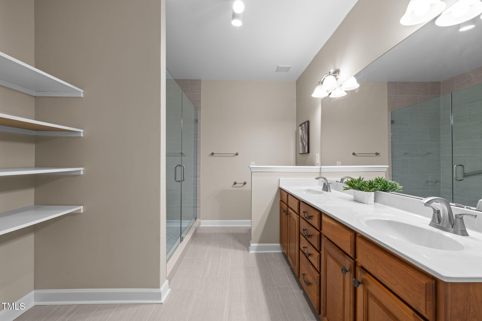 3114 Imperial Oaks Drive