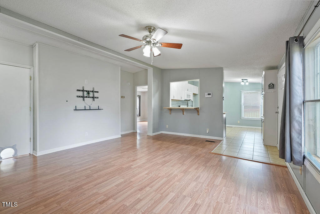 579 Lakerun Drive