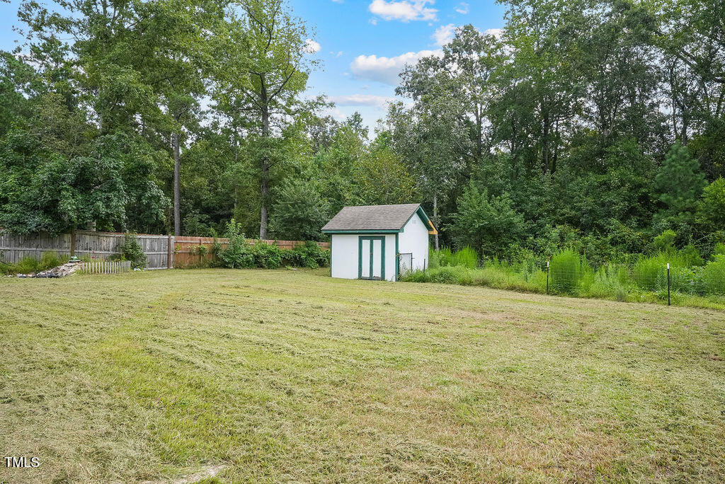 579 Lakerun Drive
