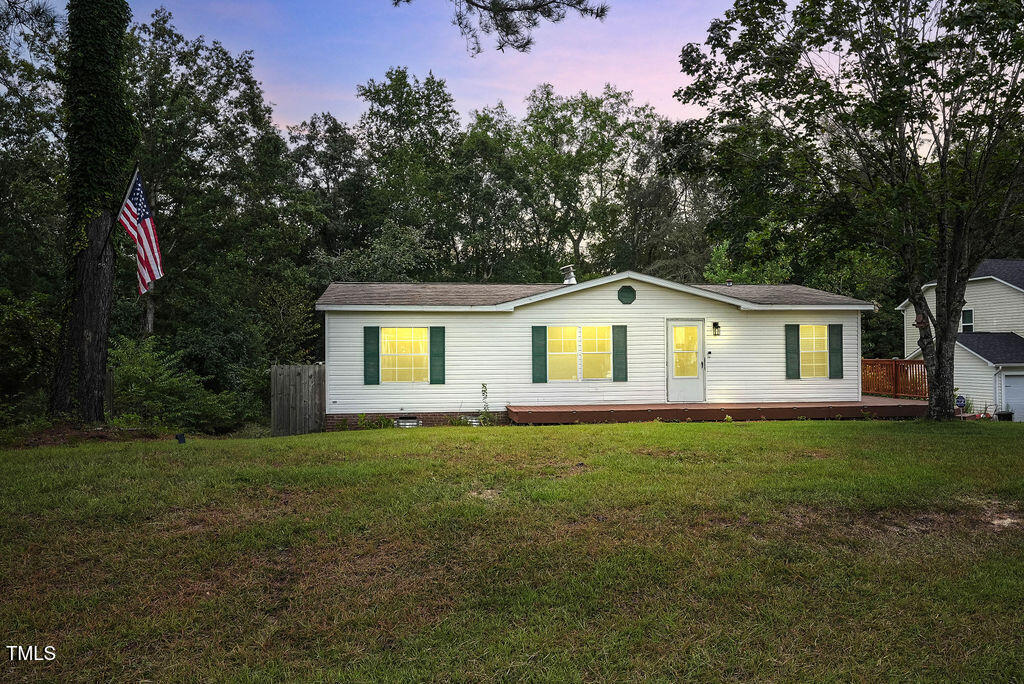 579 Lakerun Drive