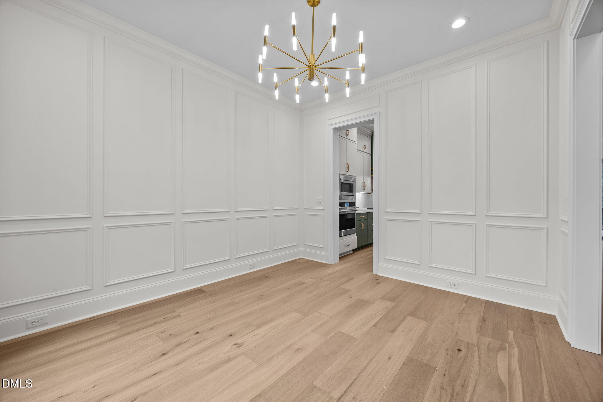 65 Chestnut Oak Drive