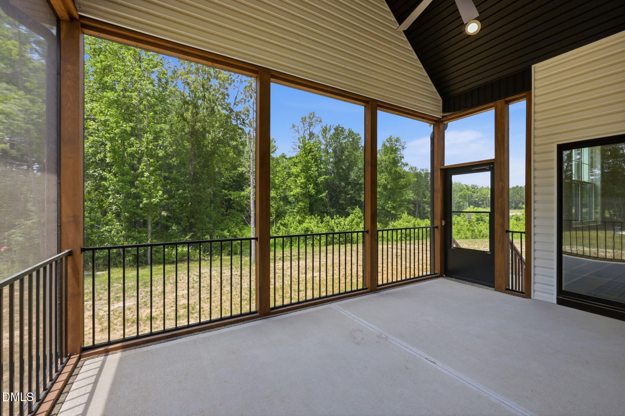 35 Autumnwood Lane