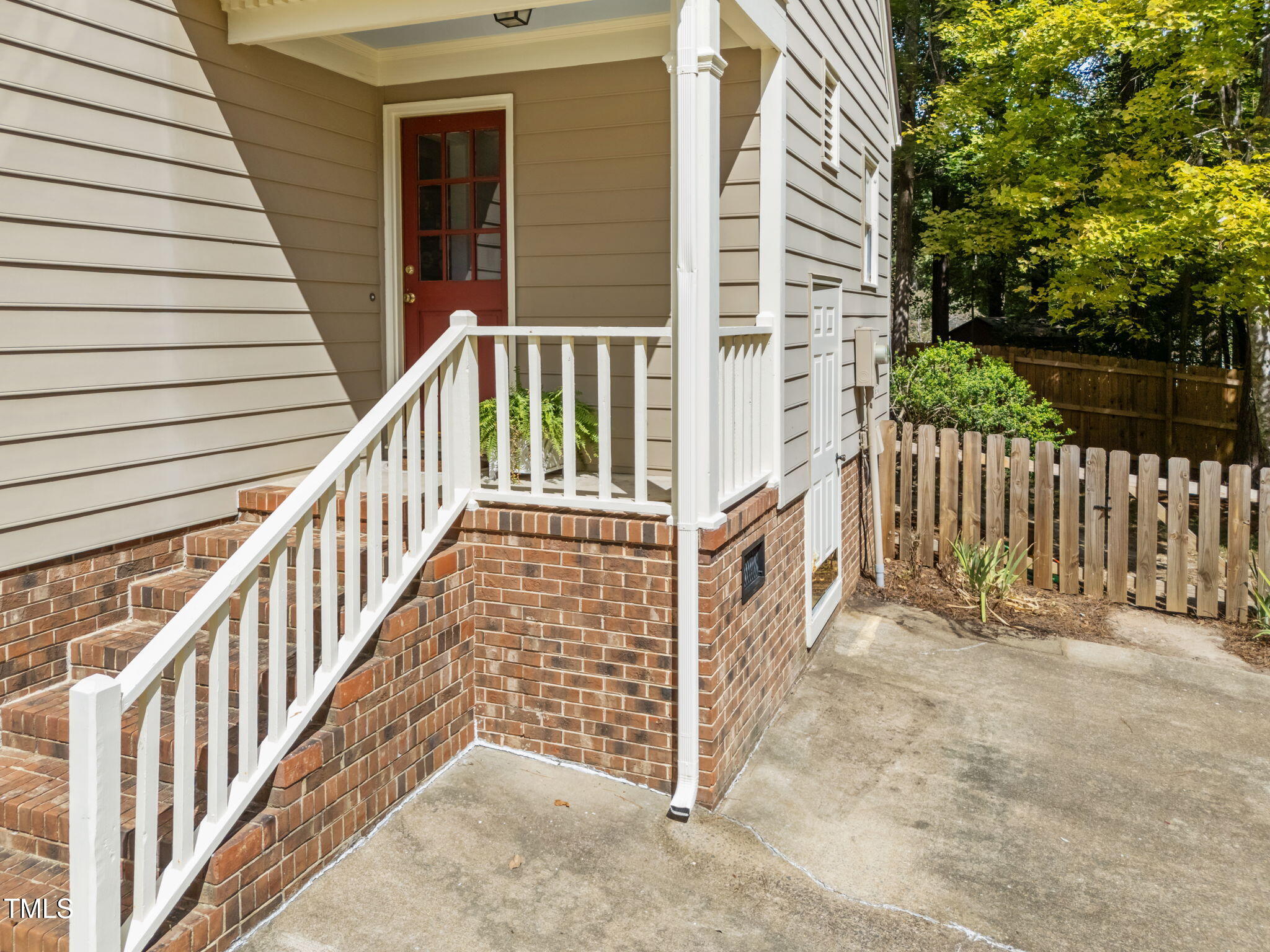 6717 Ascot Court