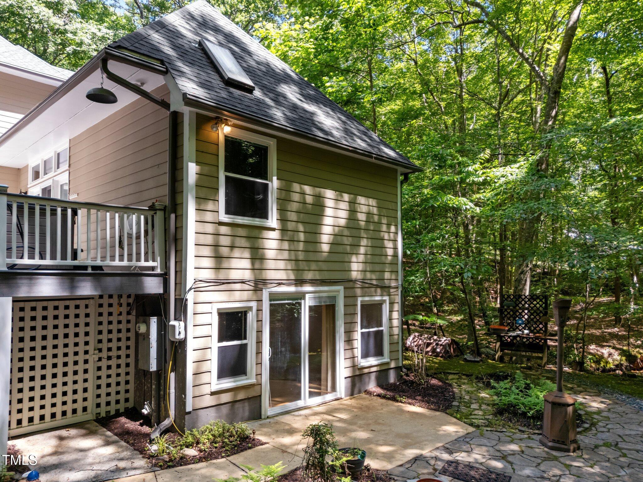 11425 Horsemans Trail