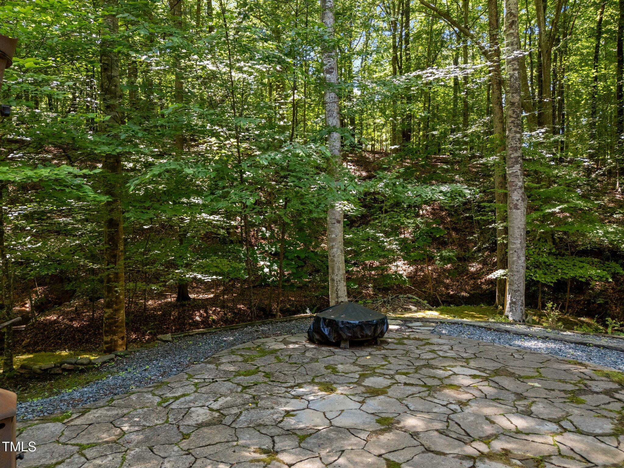 11425 Horsemans Trail