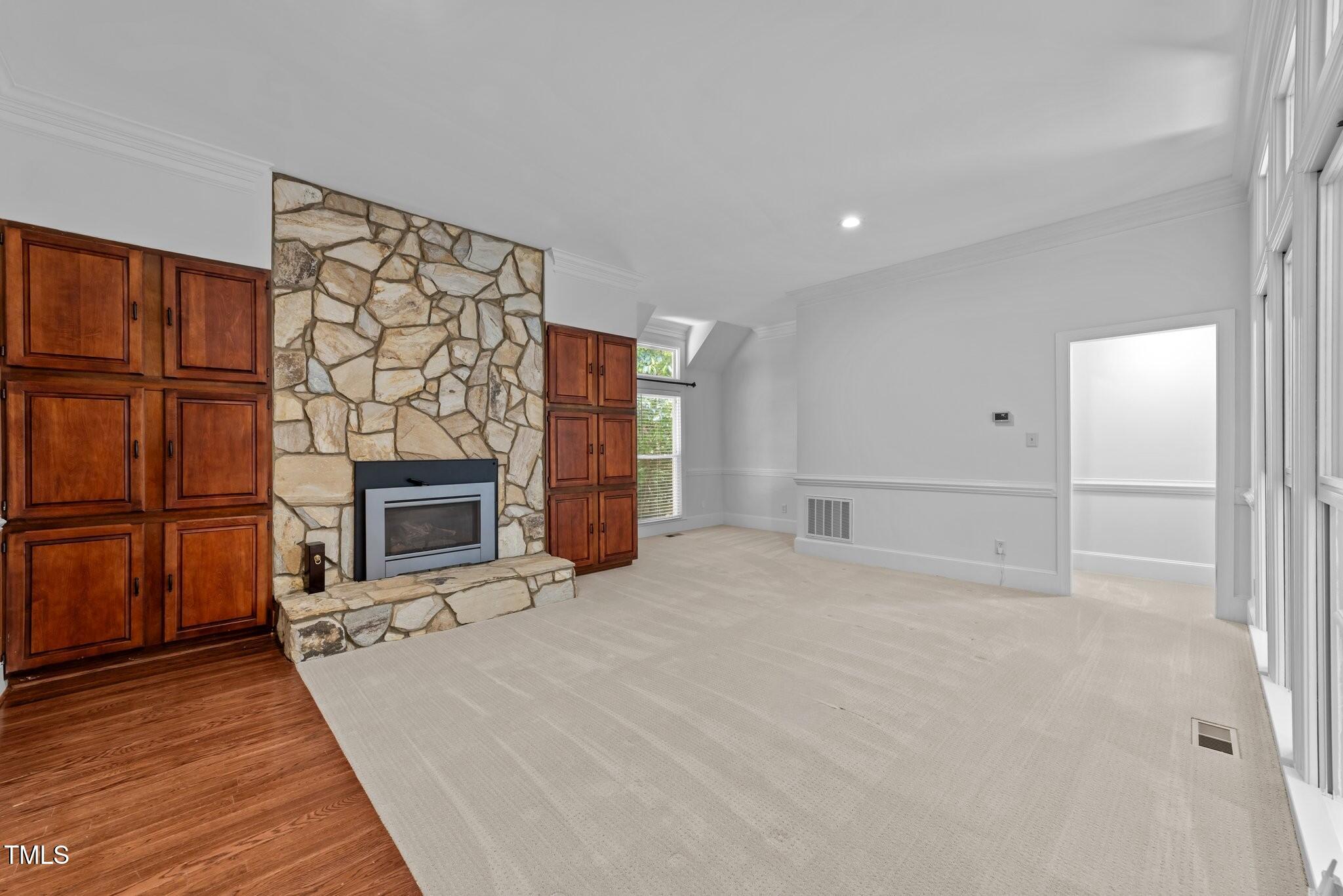 11425 Horsemans Trail
