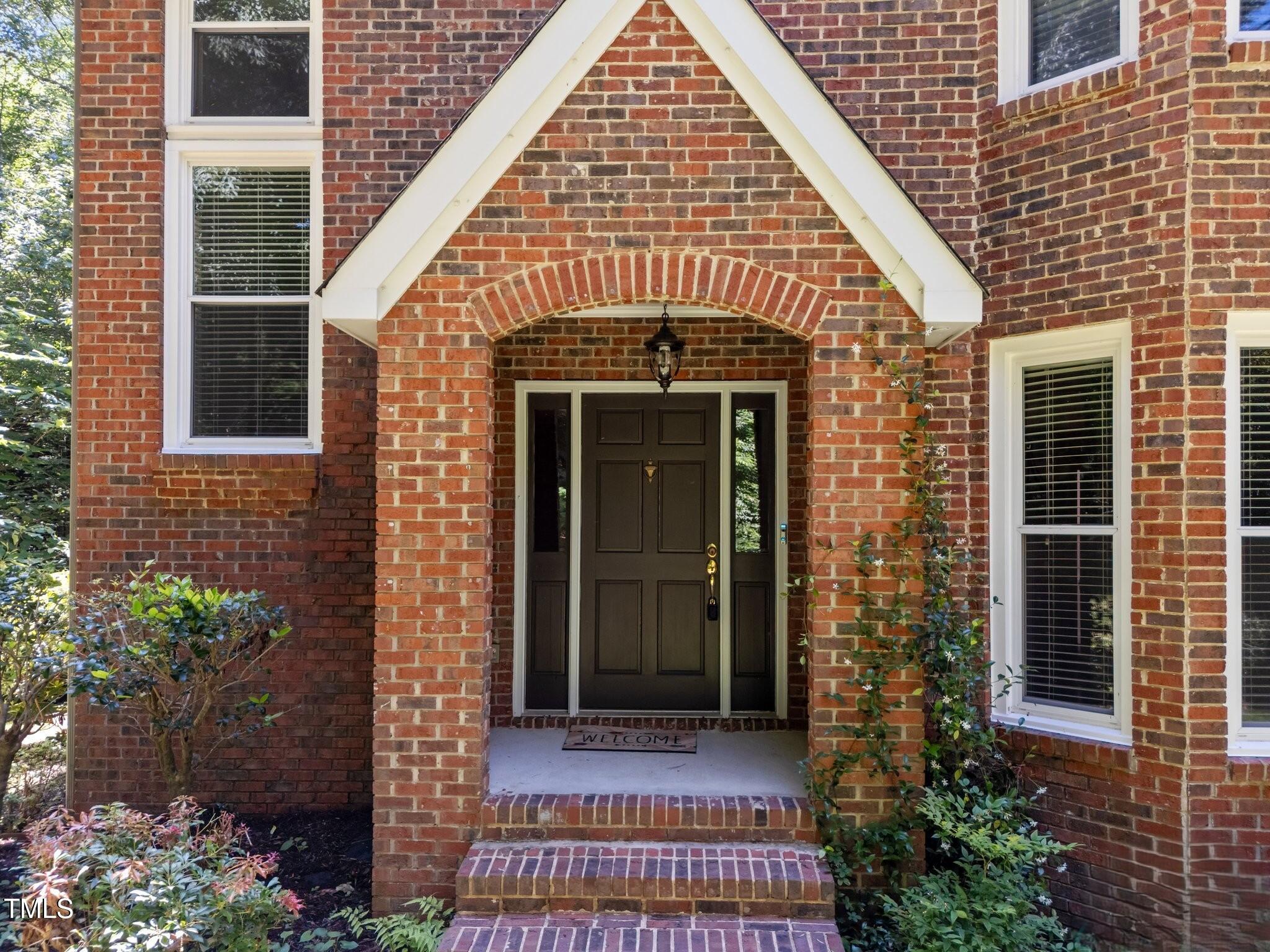 11425 Horsemans Trail