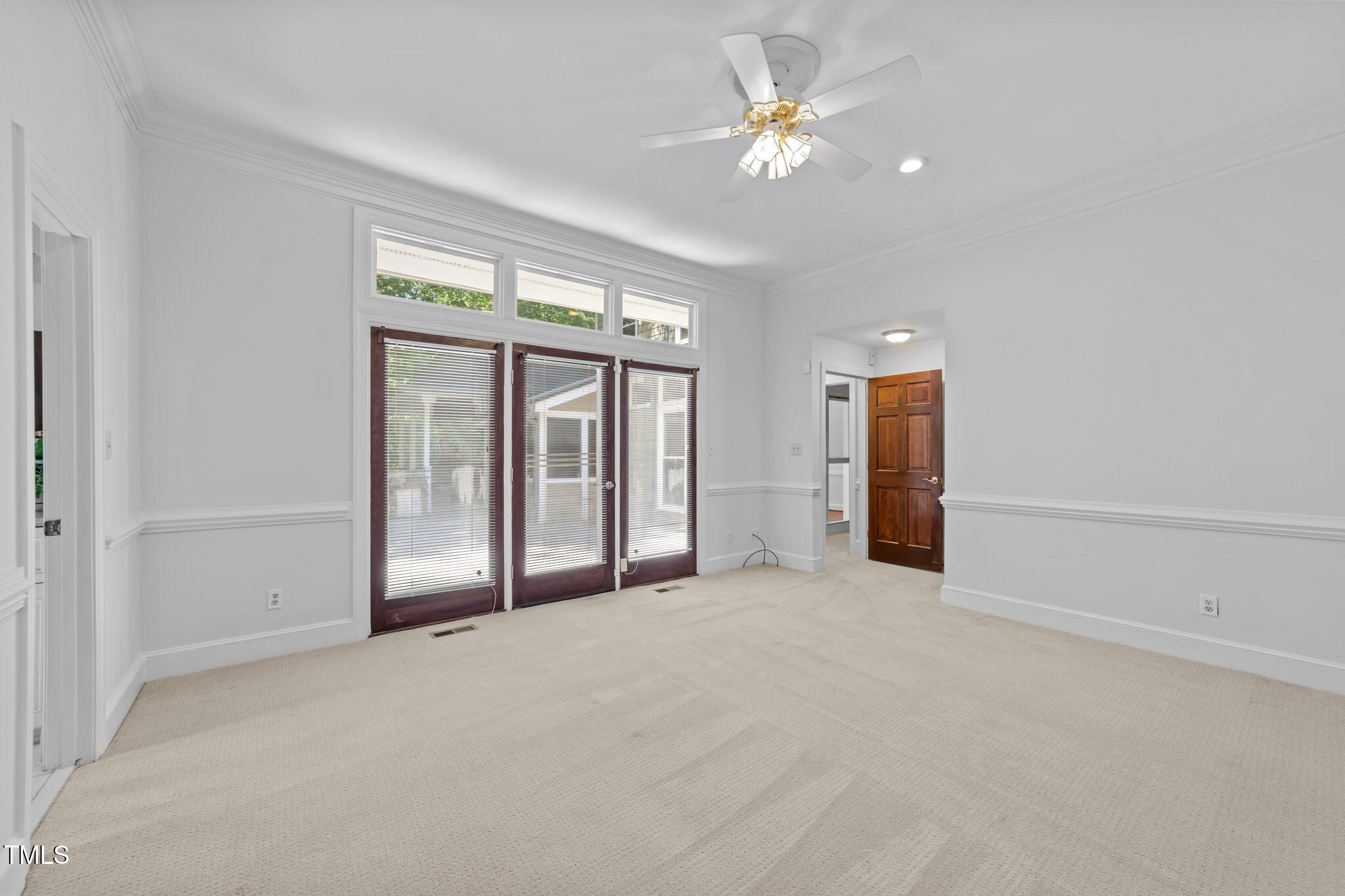 11425 Horsemans Trail