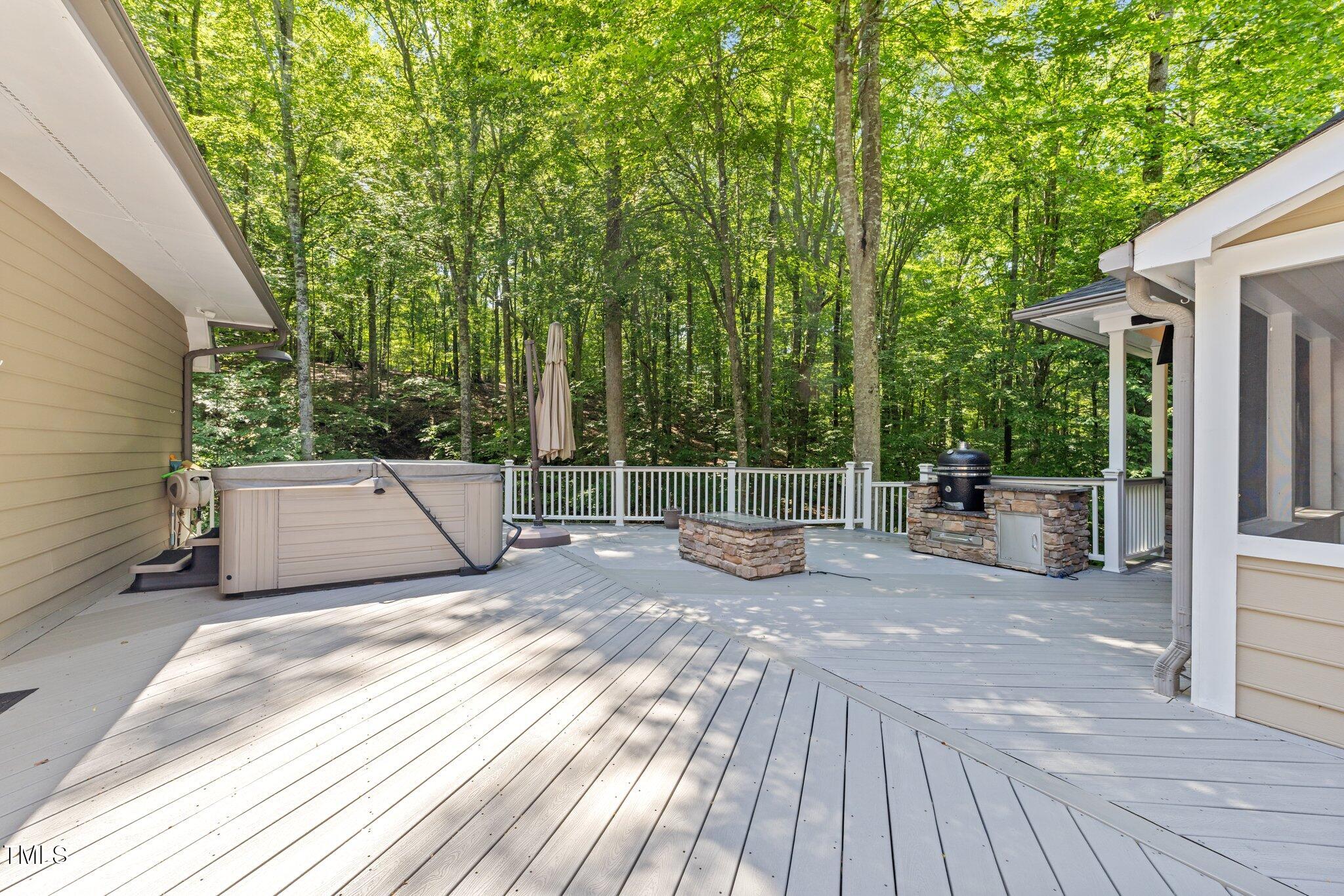 11425 Horsemans Trail